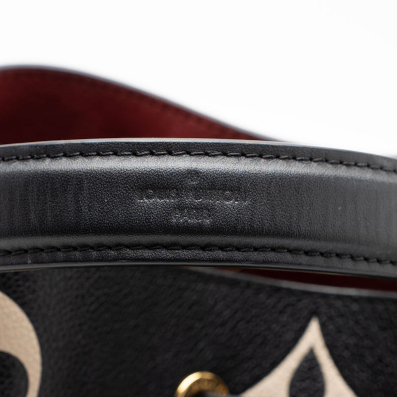 Louis Vuitton Giant Monogram Empreinte Leather Neonoe MM Shoulder Bag (SHF-saYQpK)