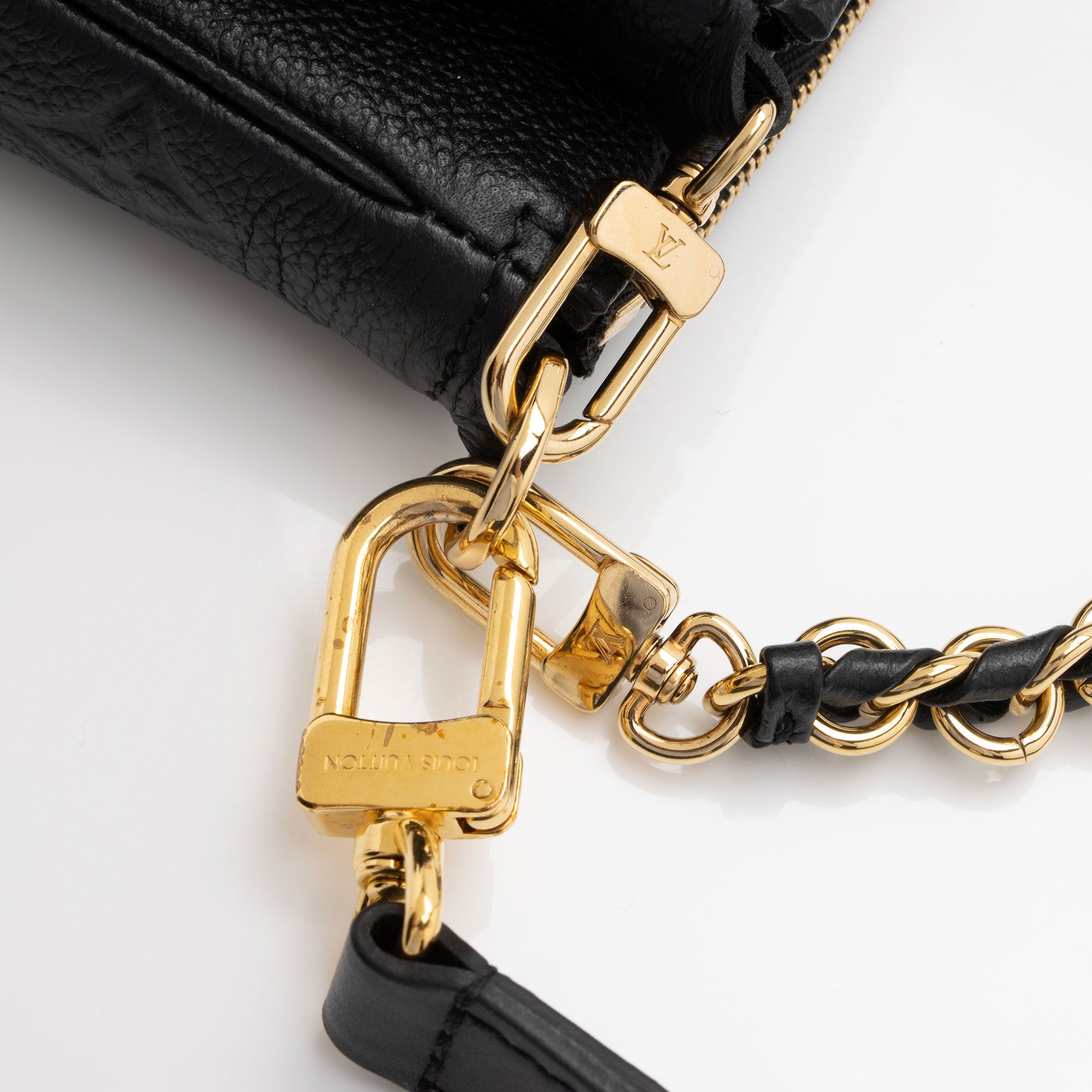 Louis Vuitton Giant Monogram Empreinte Multi-Pochette Accessoires (SHF-RXskza)