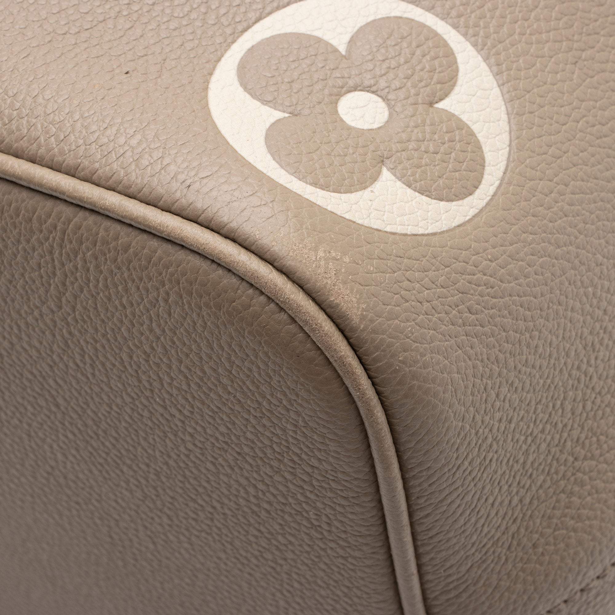 Louis Vuitton Giant Monogram Empreinte Neonoe MM Shoulder Bag (SHF-f7gF7V)