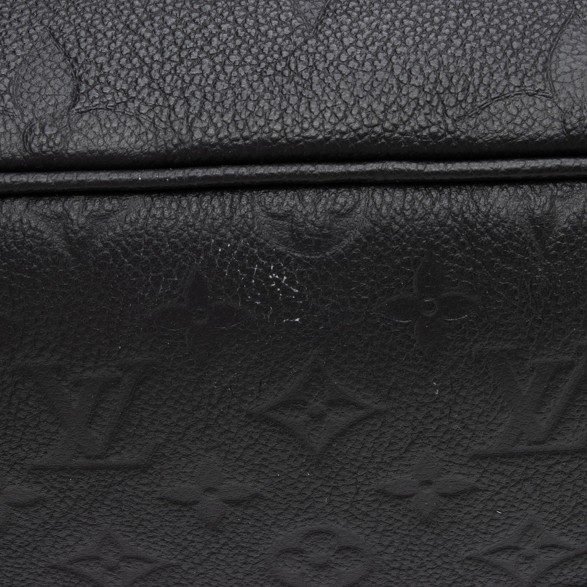Louis Vuitton Giant Monogram Empreinte Neverfull MM Tote (SHF-oBX9Er)