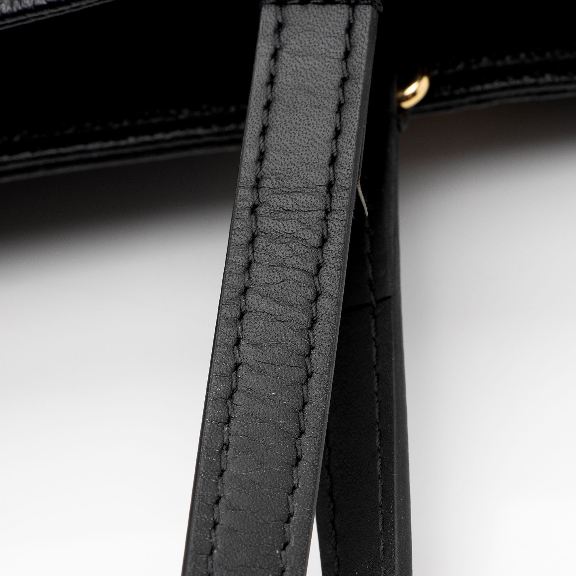 Louis Vuitton Giant Monogram Empreinte Onthego MM Tote (SHF-NgC3Ny)