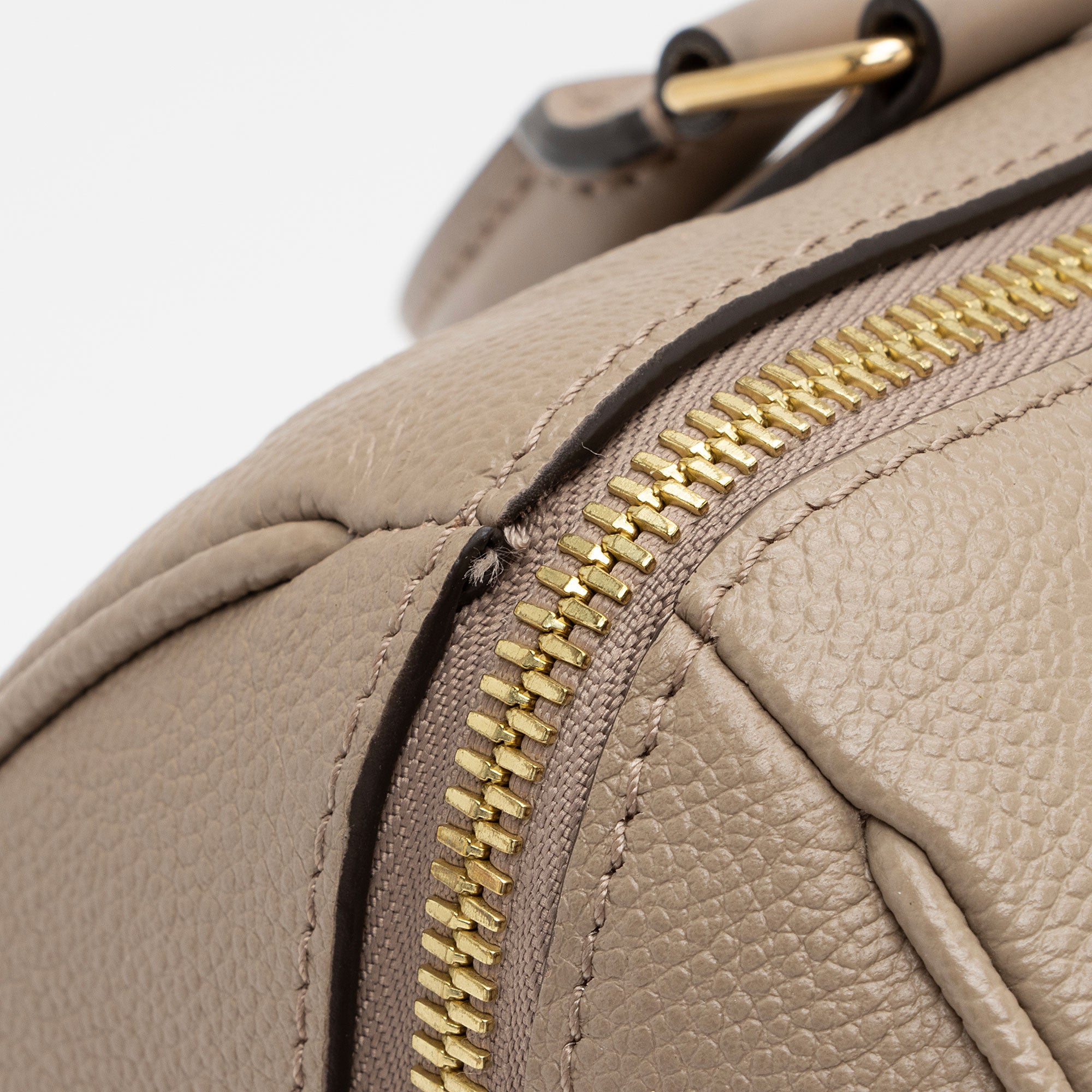 Louis Vuitton Giant Monogram Empreinte Speedy Bandouliere 25 Satchel (SHF-IaNyOF)