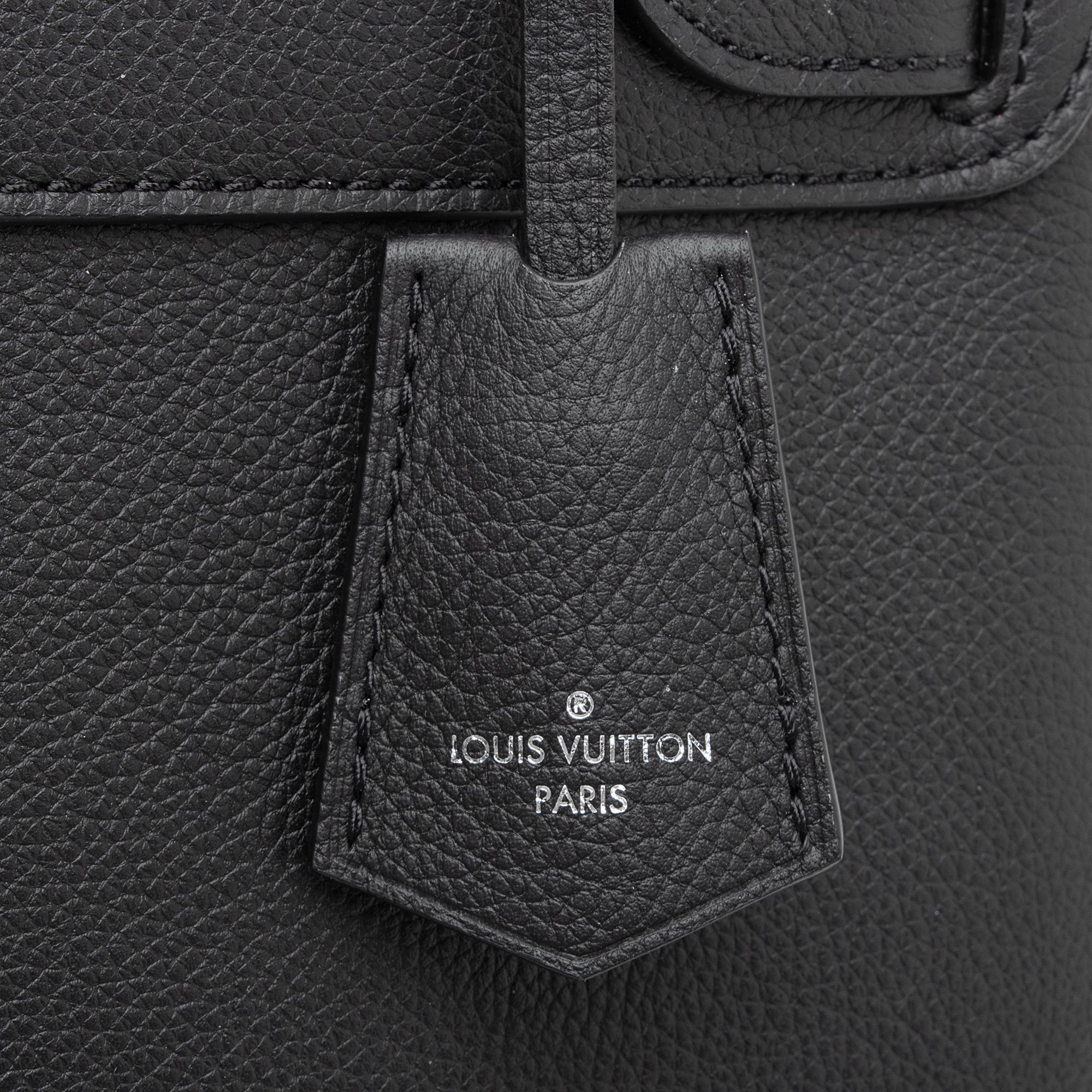 Louis Vuitton Grained Calfskin Lockme Ever MM Satchel (SHF-wlXBsa)