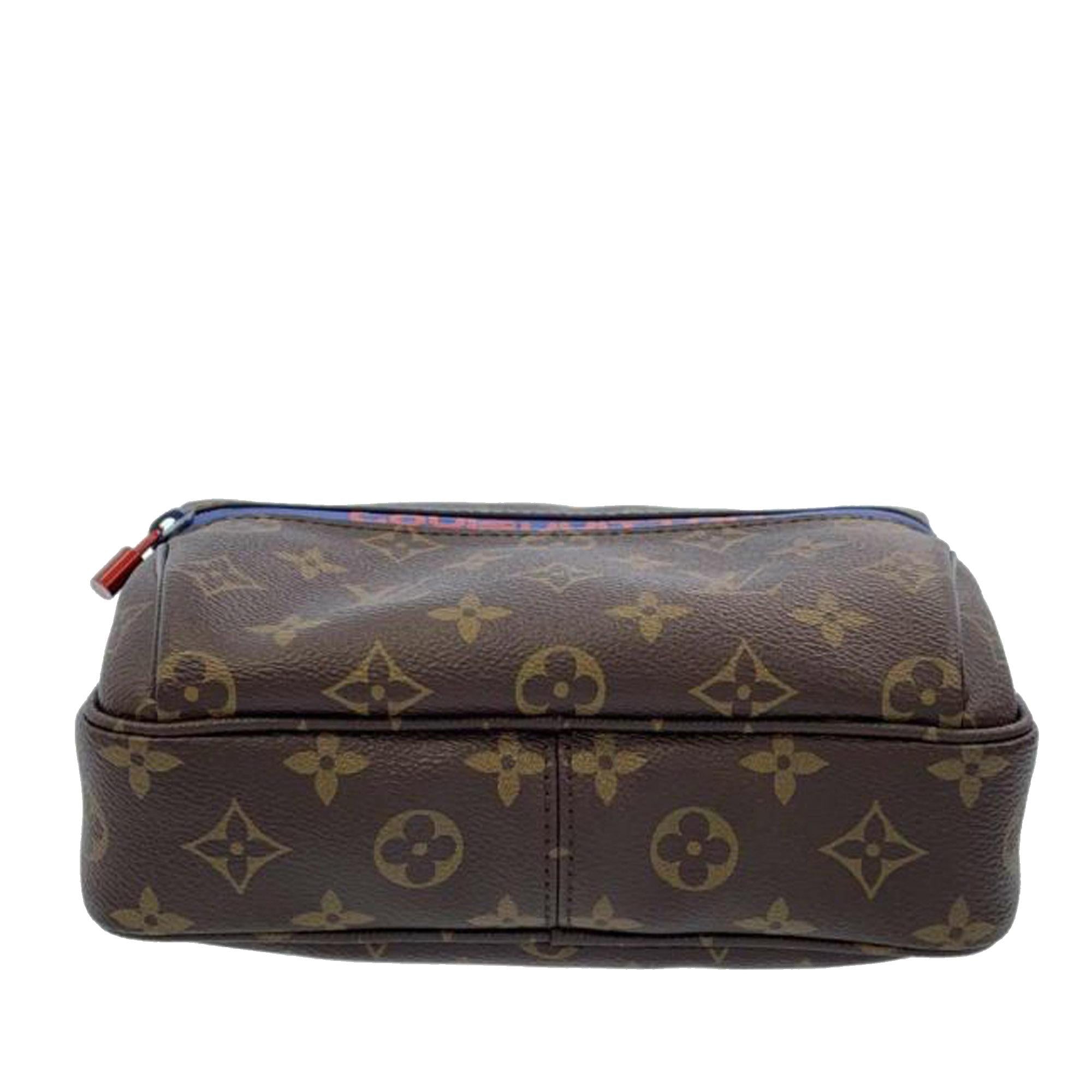 Louis Vuitton Kim Jones Monogram Taiga Bumbag (SHG-DoPq7R)