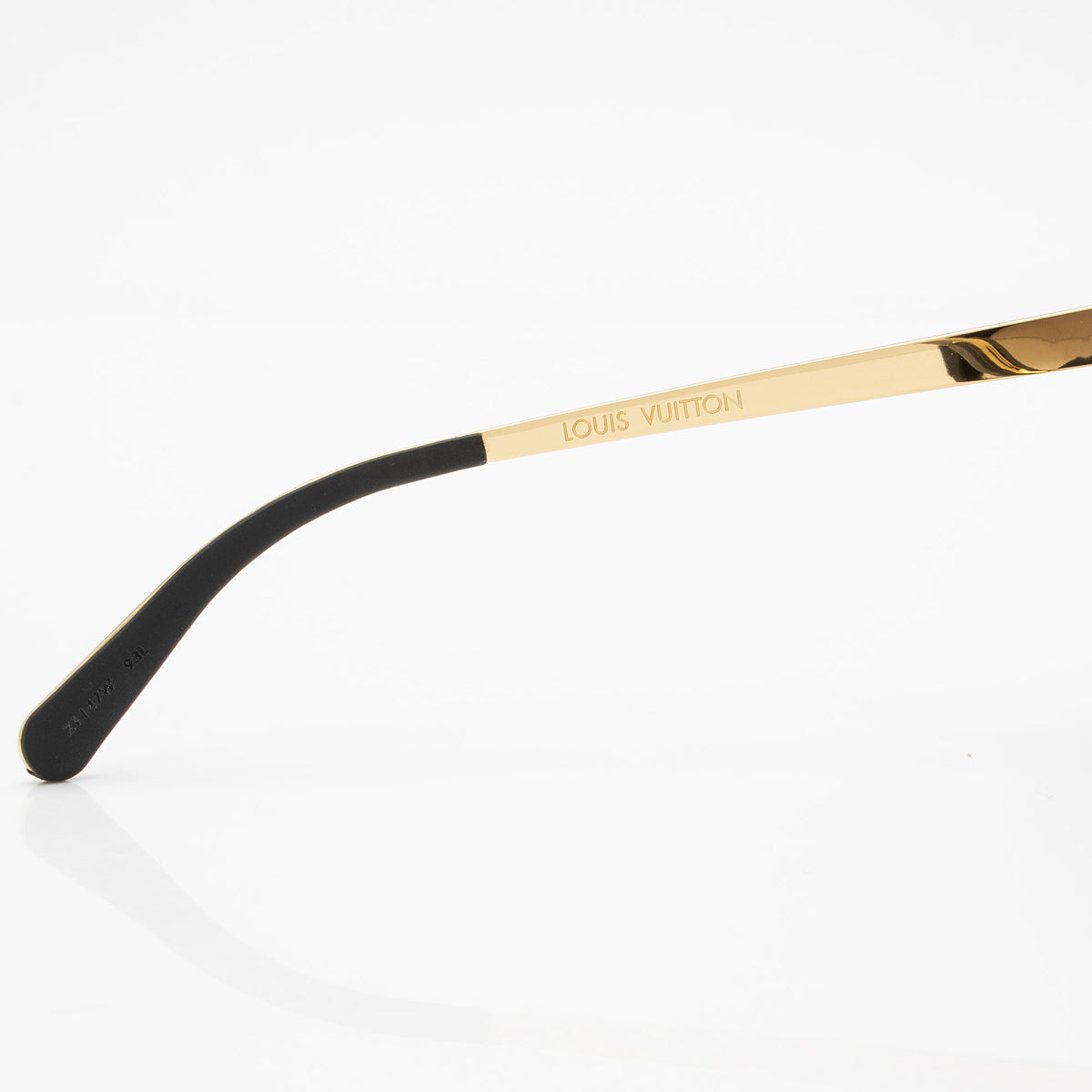 Louis Vuitton La Boum Cat Eye Sunglasses display picture 1