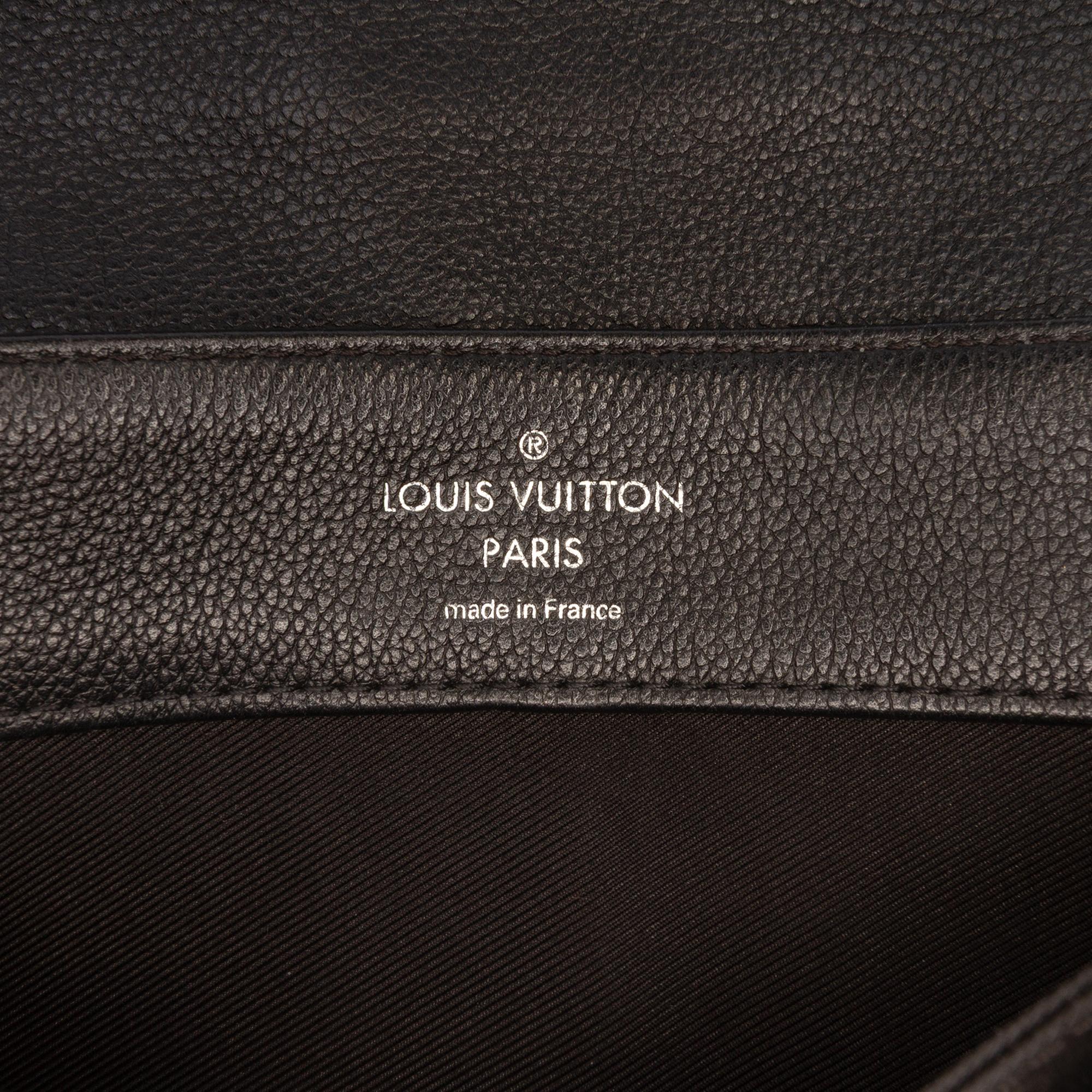 Louis Vuitton Leather Lockme II