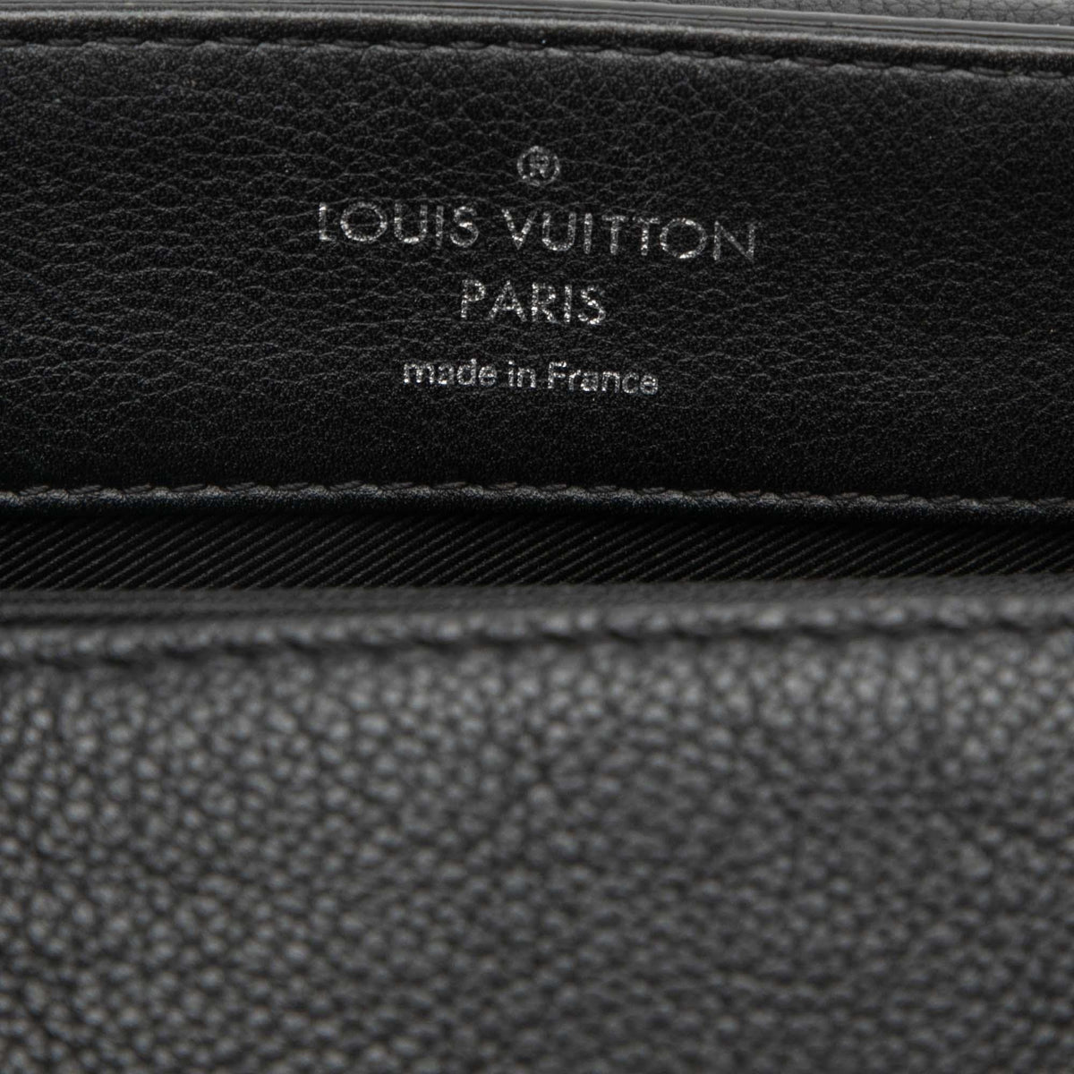Louis Vuitton Leather Lockme II