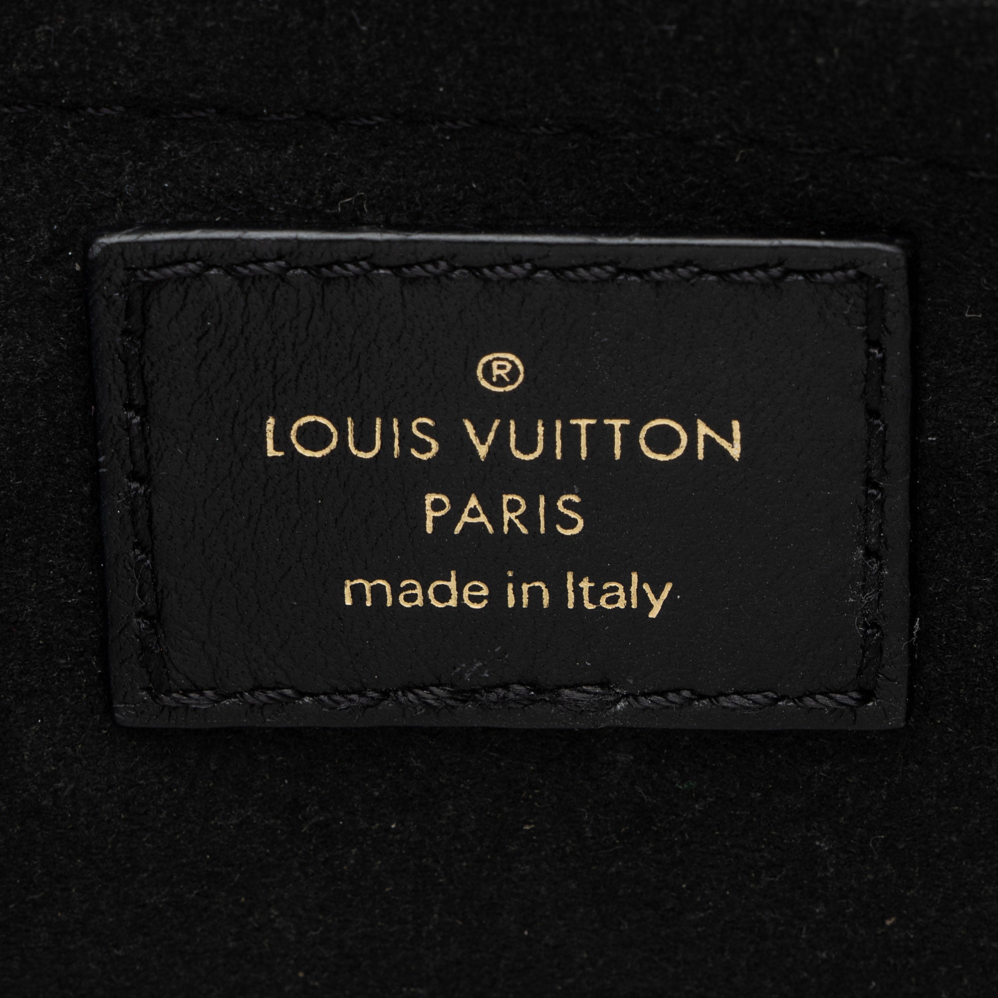 Louis Vuitton Limited Edition Calfskin Patches New Wave Chain MM Shoulder Bag (SHF-rK1e8I)