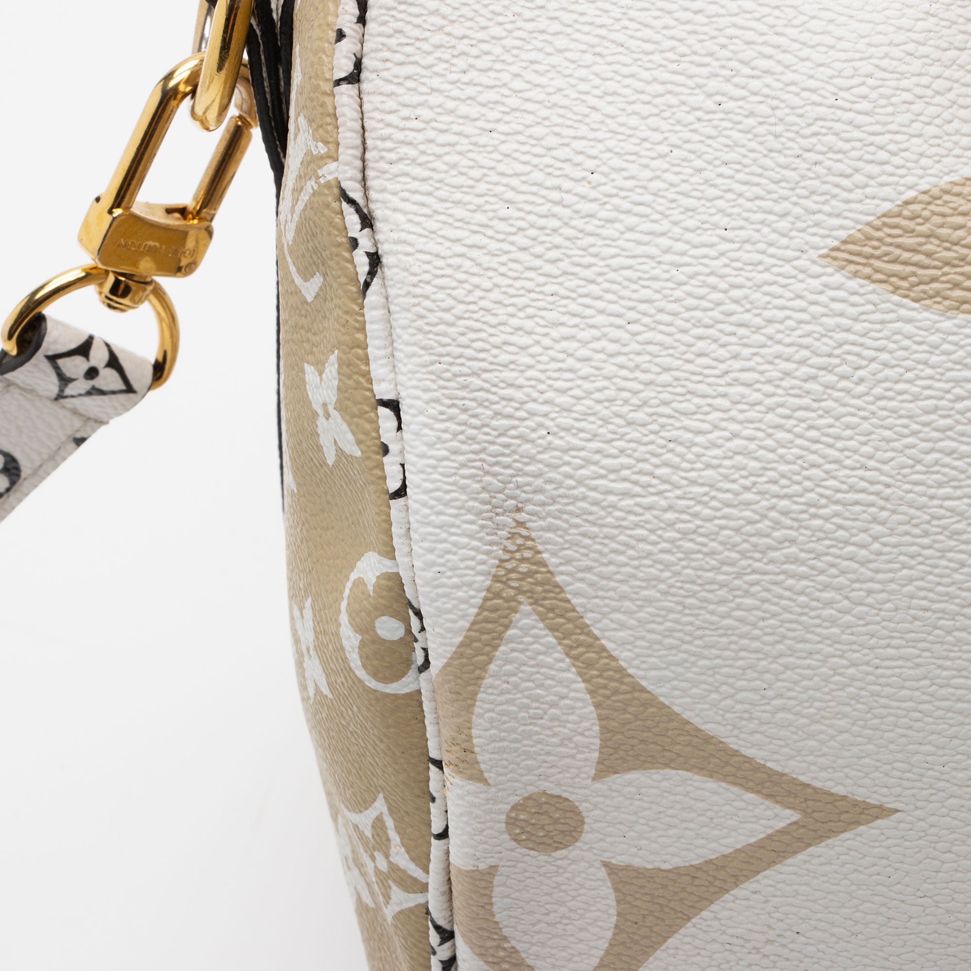 Louis Vuitton Limited Edition Giant Monogram Canvas Speedy Bandouliere 30 Satchel (SHF-fC4pMA)
