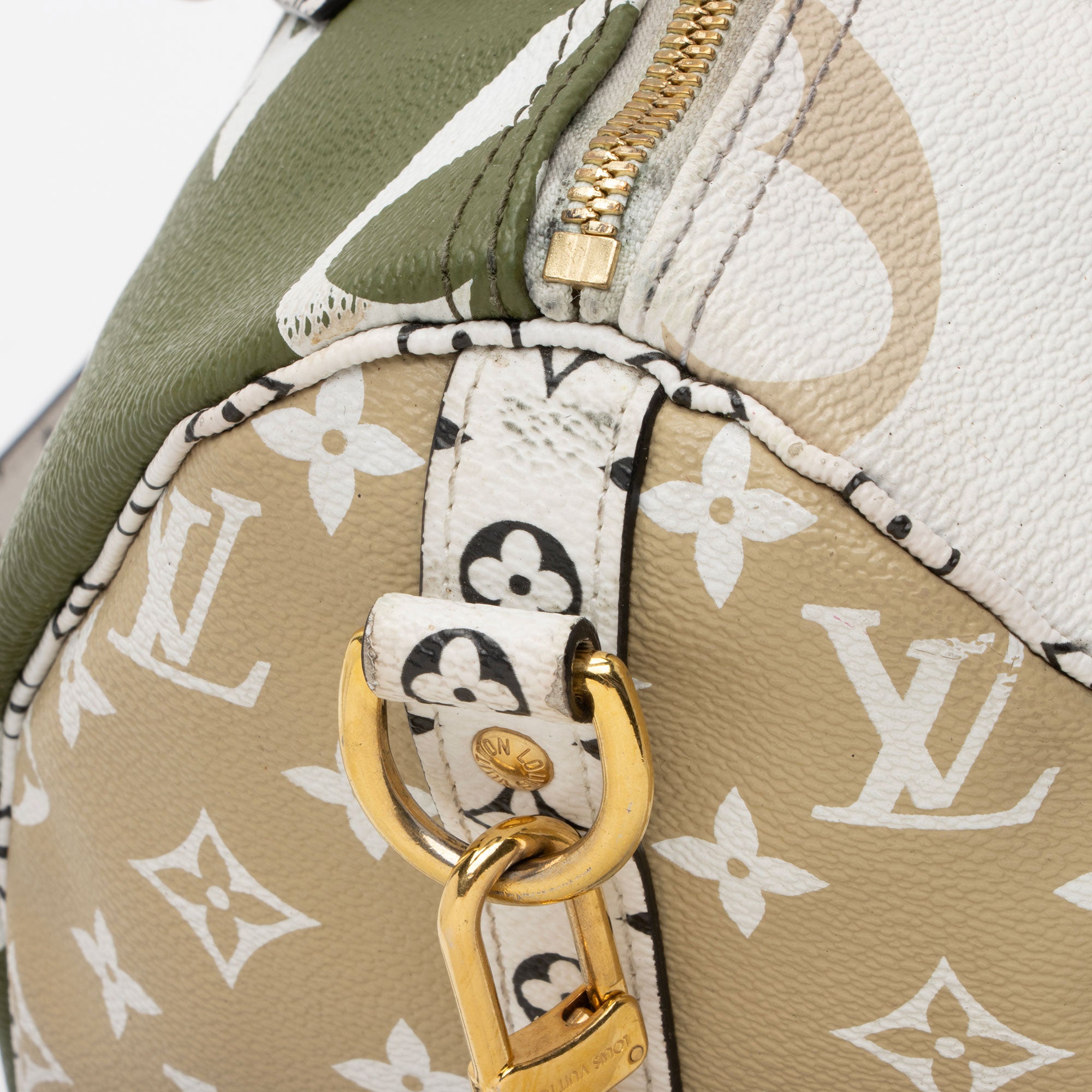 Louis Vuitton Limited Edition Giant Monogram Canvas Speedy Bandouliere 30 Satchel (SHF-fC4pMA)