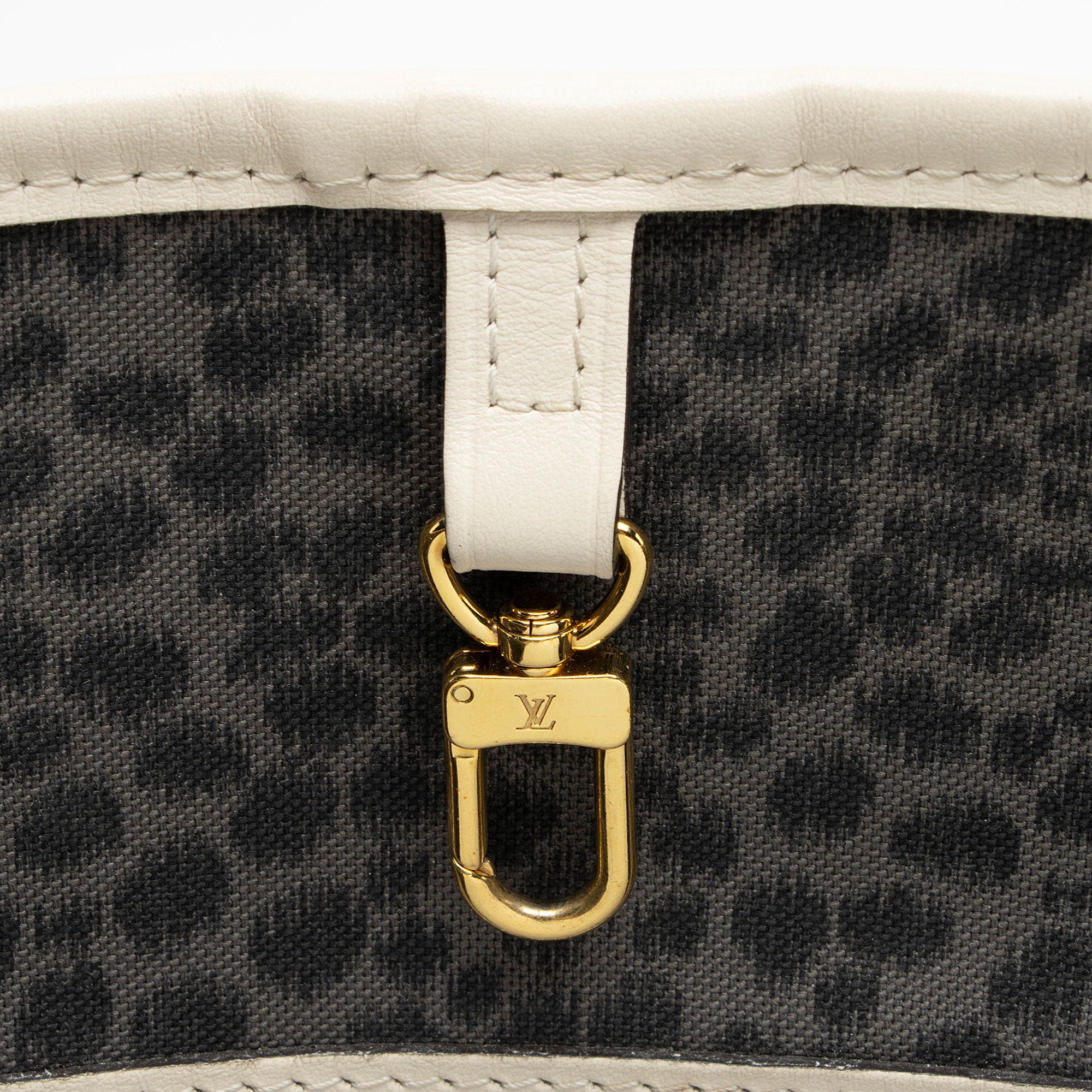 Louis Vuitton Limited Edition Giant Monogram Canvas Wild At Heart Neverfull MM Tote