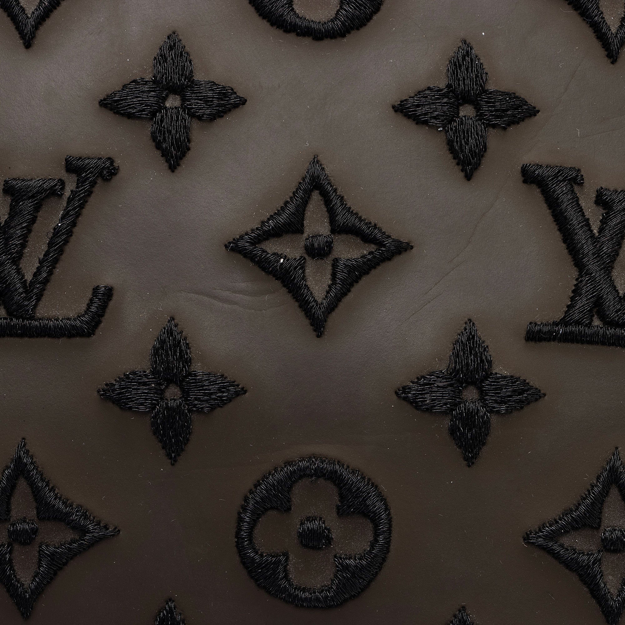 Louis Vuitton Limited Edition Monogram Addiction Lockit MM Bag (SHF-hQVO0M)