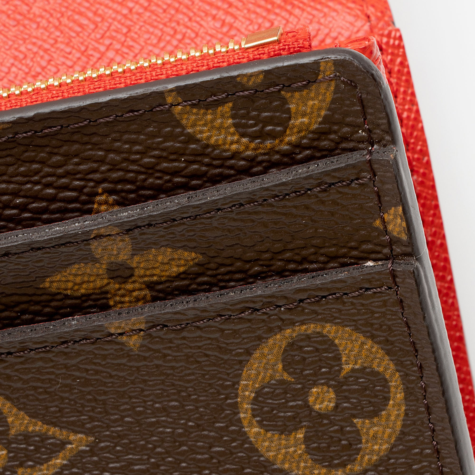 Louis Vuitton Limited Edition Monogram Canvas Animation Polar Bear Sarah Wallet