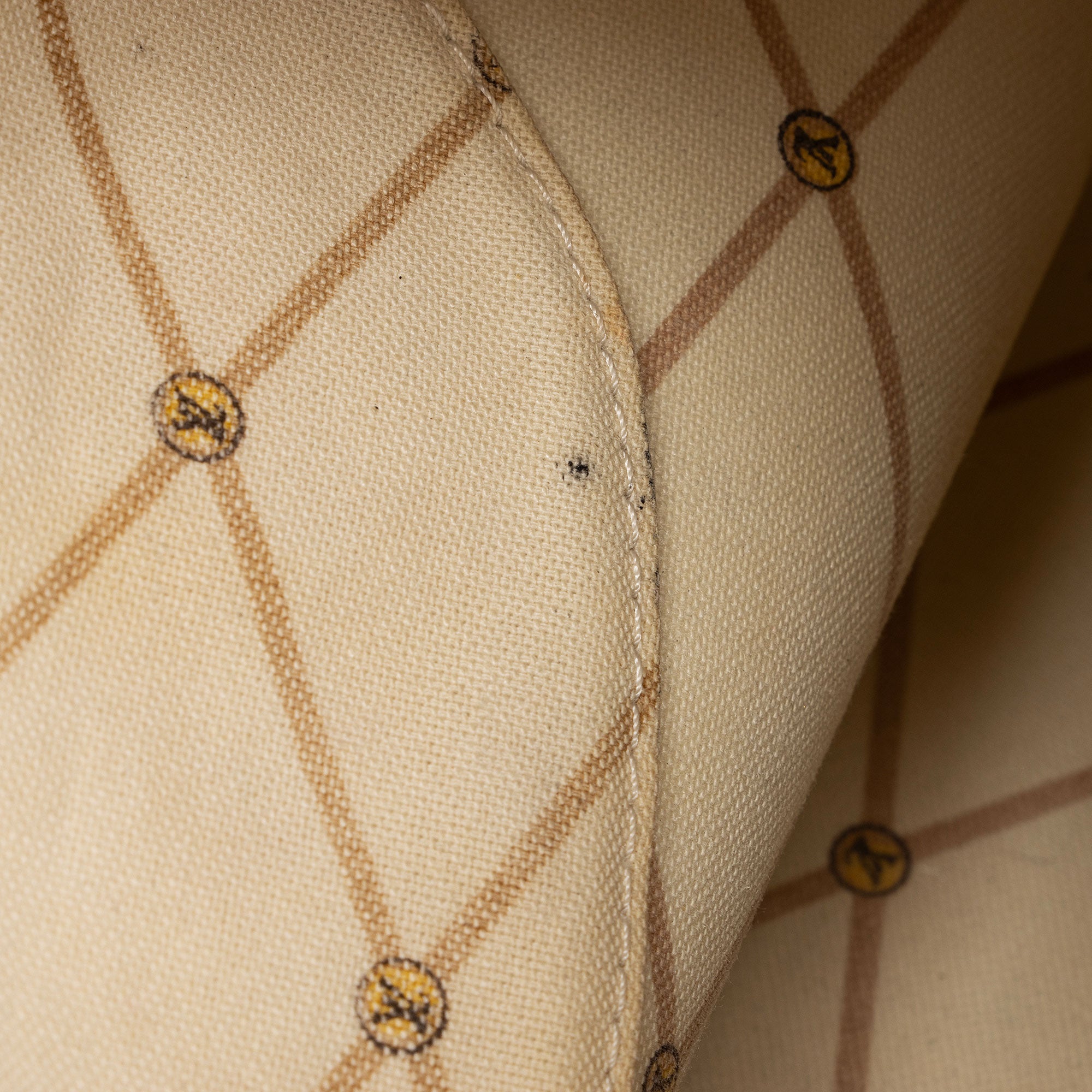 Louis Vuitton Limited Edition Monogram Canvas Summer Trunk Speedy Bandouliere 30 Satchel (SHF-IP1m00)