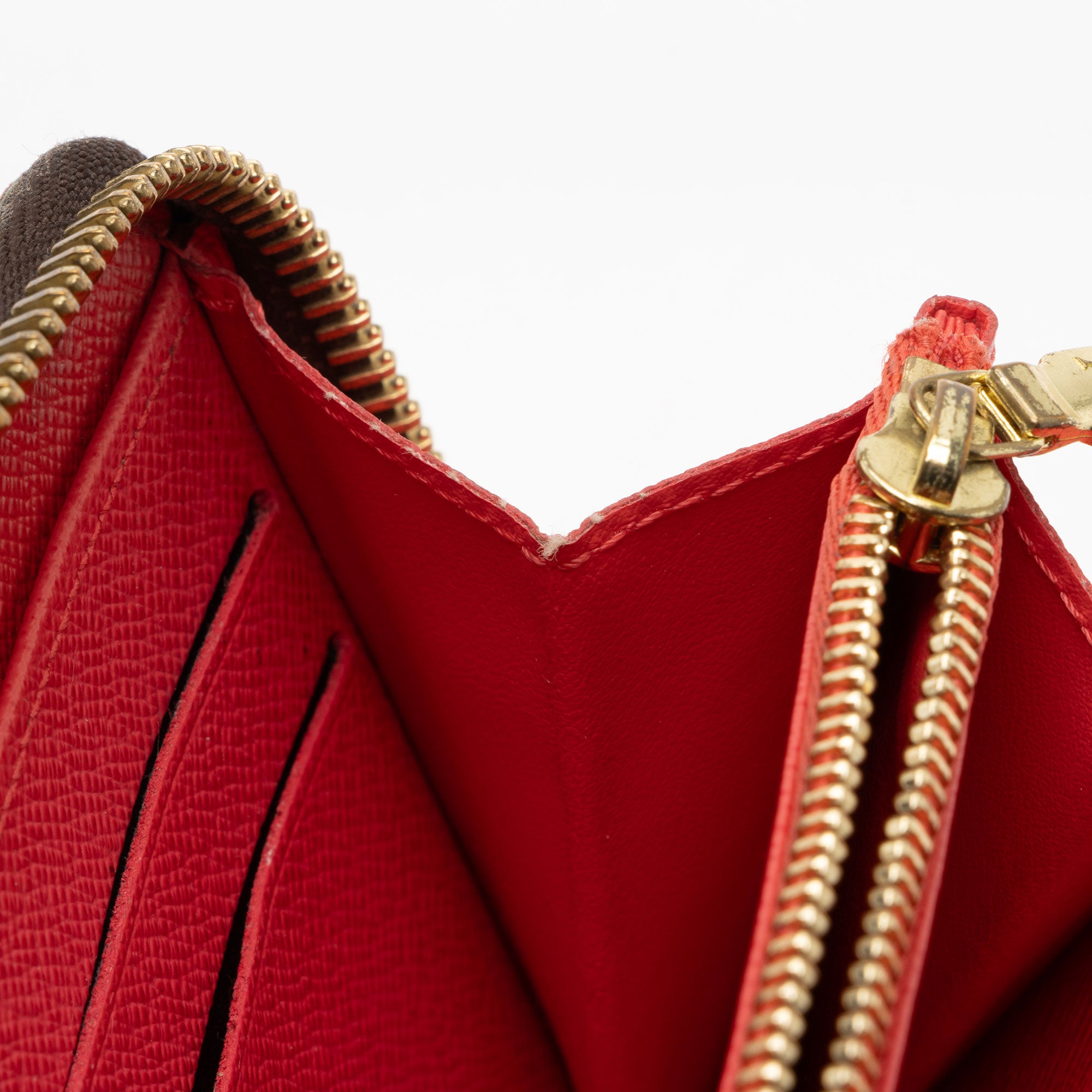 Louis Vuitton Limited Edition Monogram Canvas Totem Zippy Wallet (SHF-uA5Cw6)