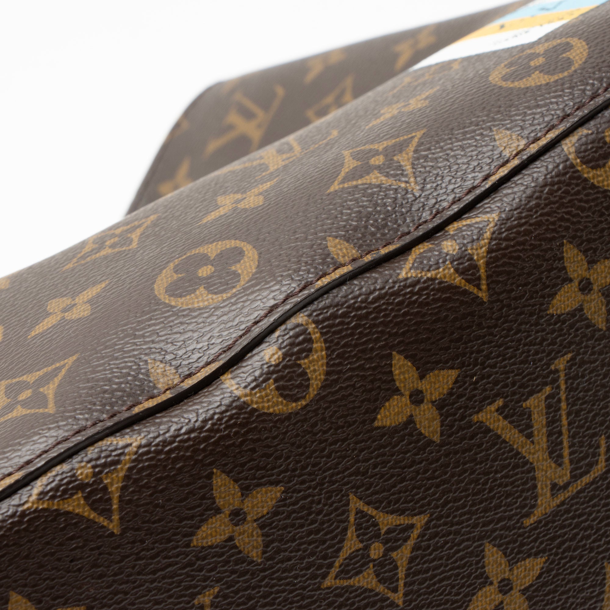 Louis Vuitton Limited Edition Monogram Canvas World Tour Neonoe MM Shoulder Bag