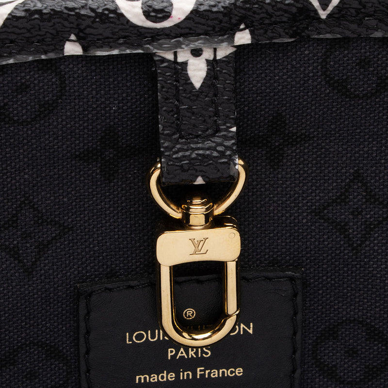 Louis Vuitton Limited Edition Monogram Crafty Neverfull MM Tote (SHF-x7Ipzi)