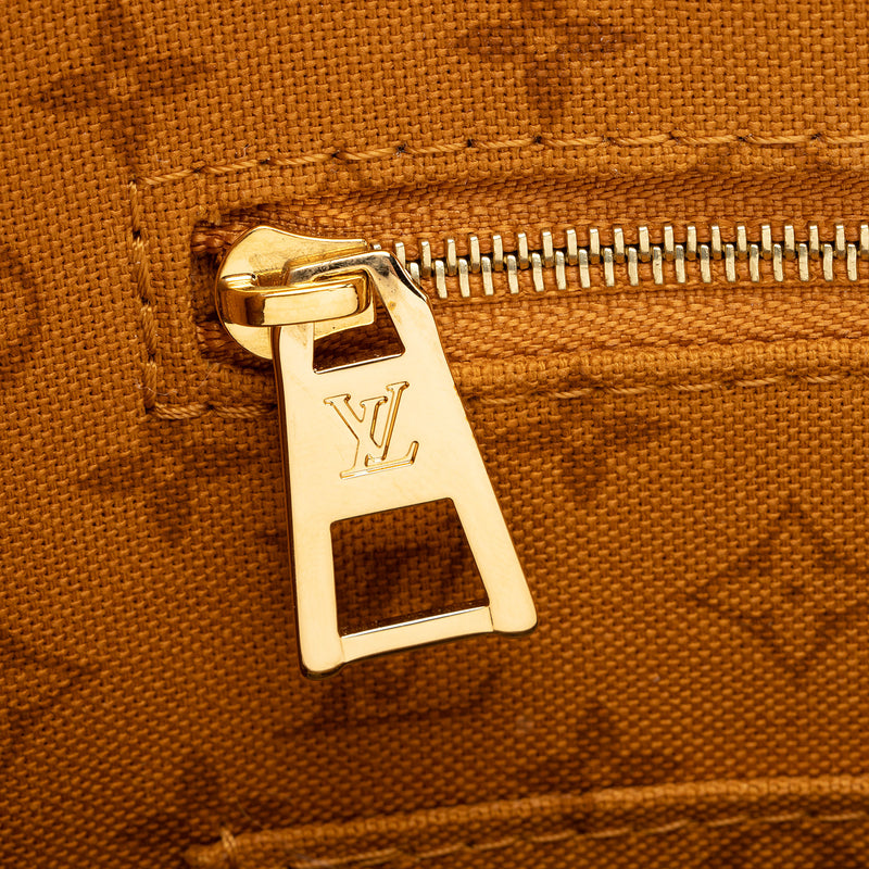 Louis Vuitton Limited Edition Monogram Crafty Onthego GM Tote (SHF-4snihc)
