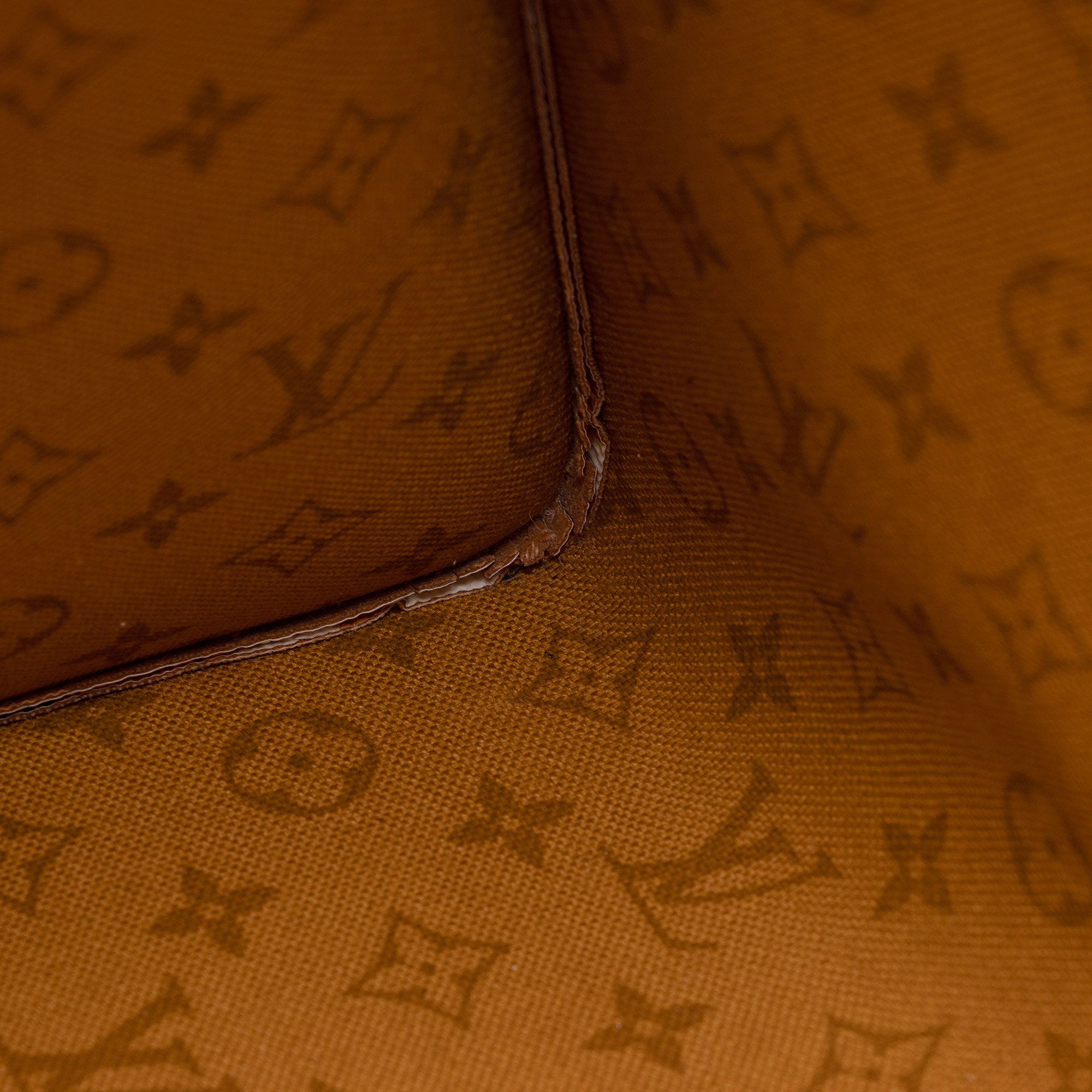 Louis Vuitton Limited Edition Monogram Crafty Onthego GM Tote (SHF-4snihc)