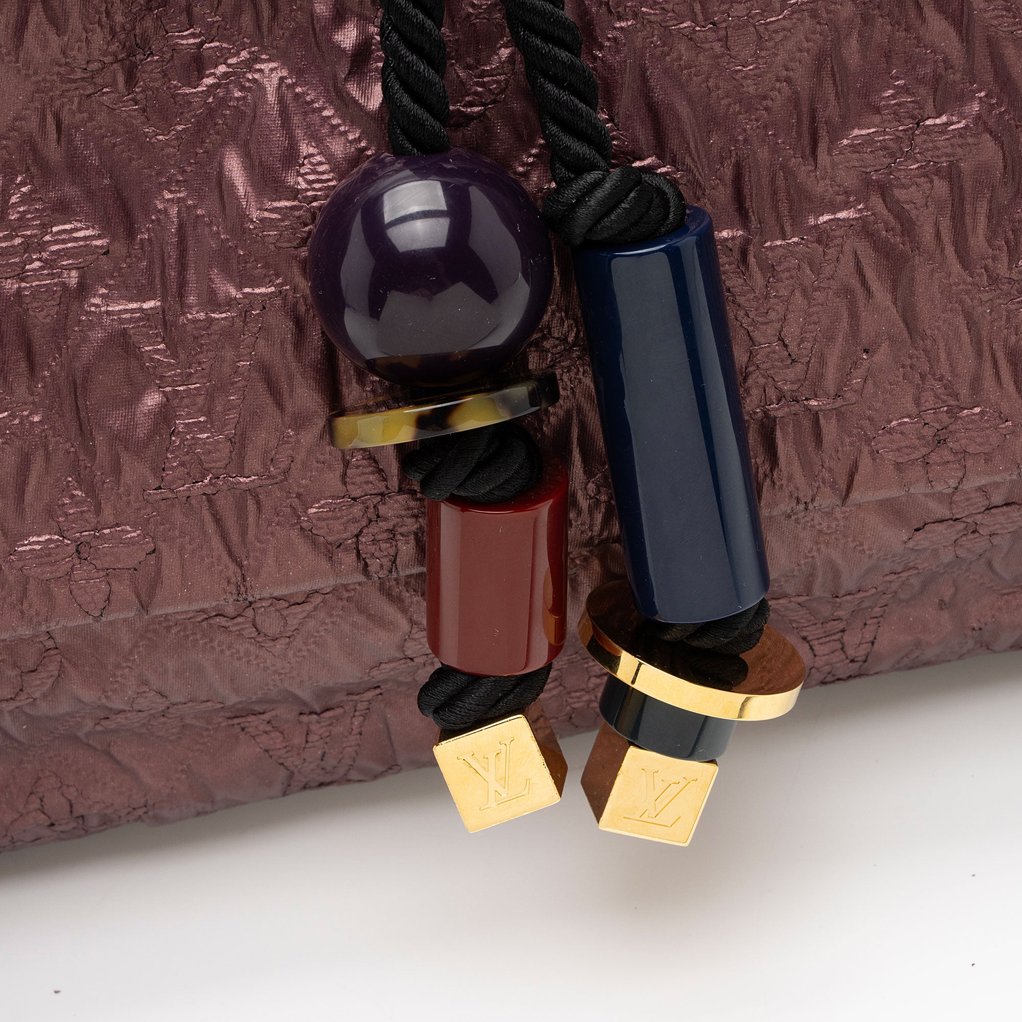 Louis Vuitton Limited Edition Monogram Limelight African Queen Clutch (SHF-DkA8d9)