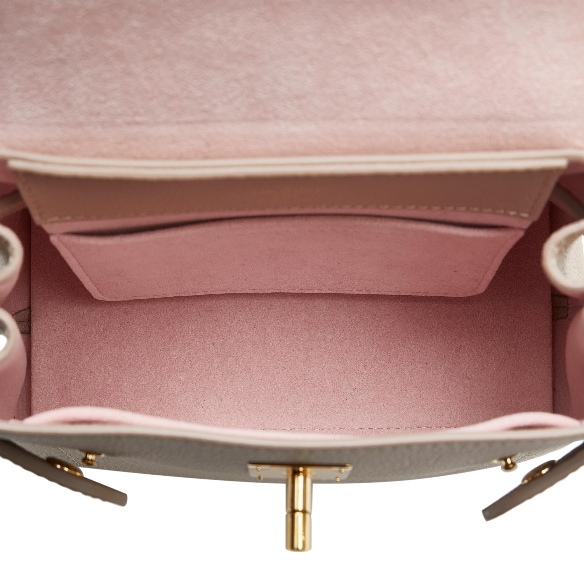 Louis Vuitton LockMe Ever BB (SHG-JFm2kY)