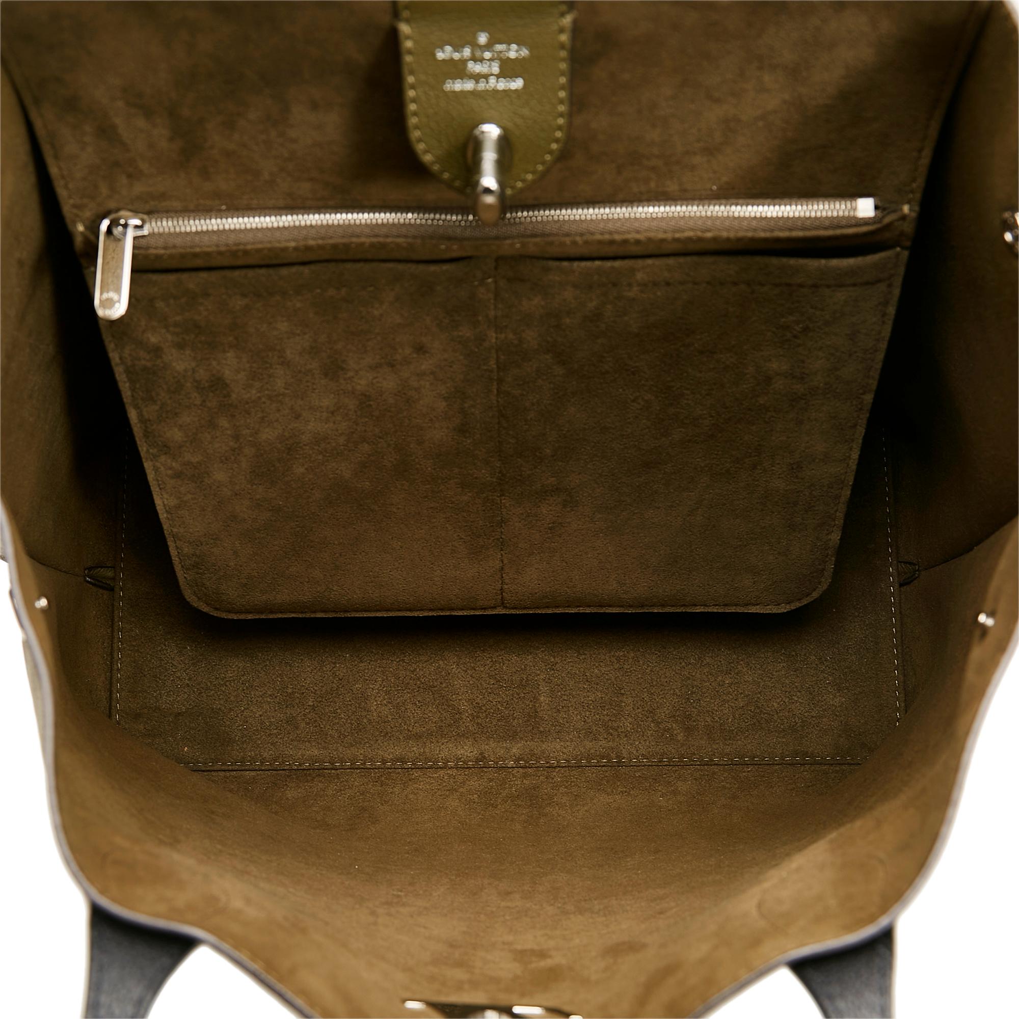 Louis Vuitton Lockme Go Tote (SHG-37533)