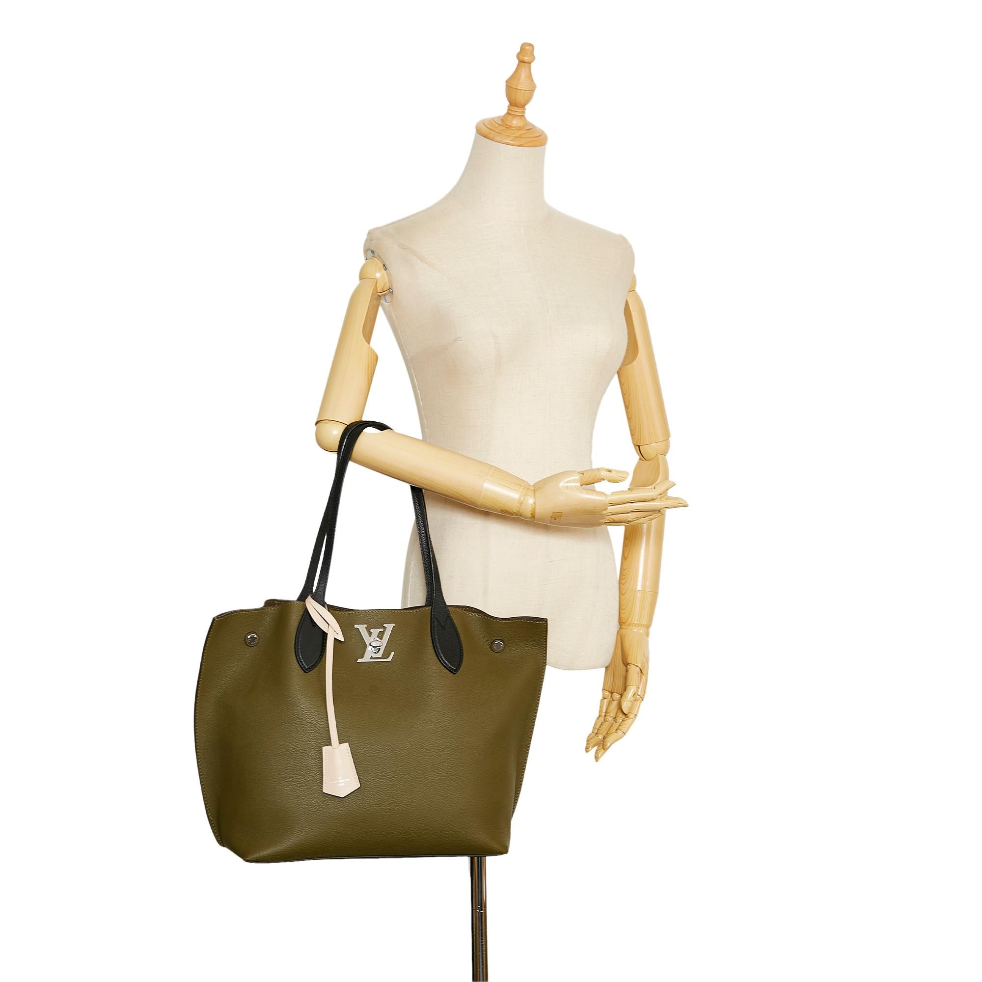 Louis Vuitton Lockme Go Tote (SHG-37533)