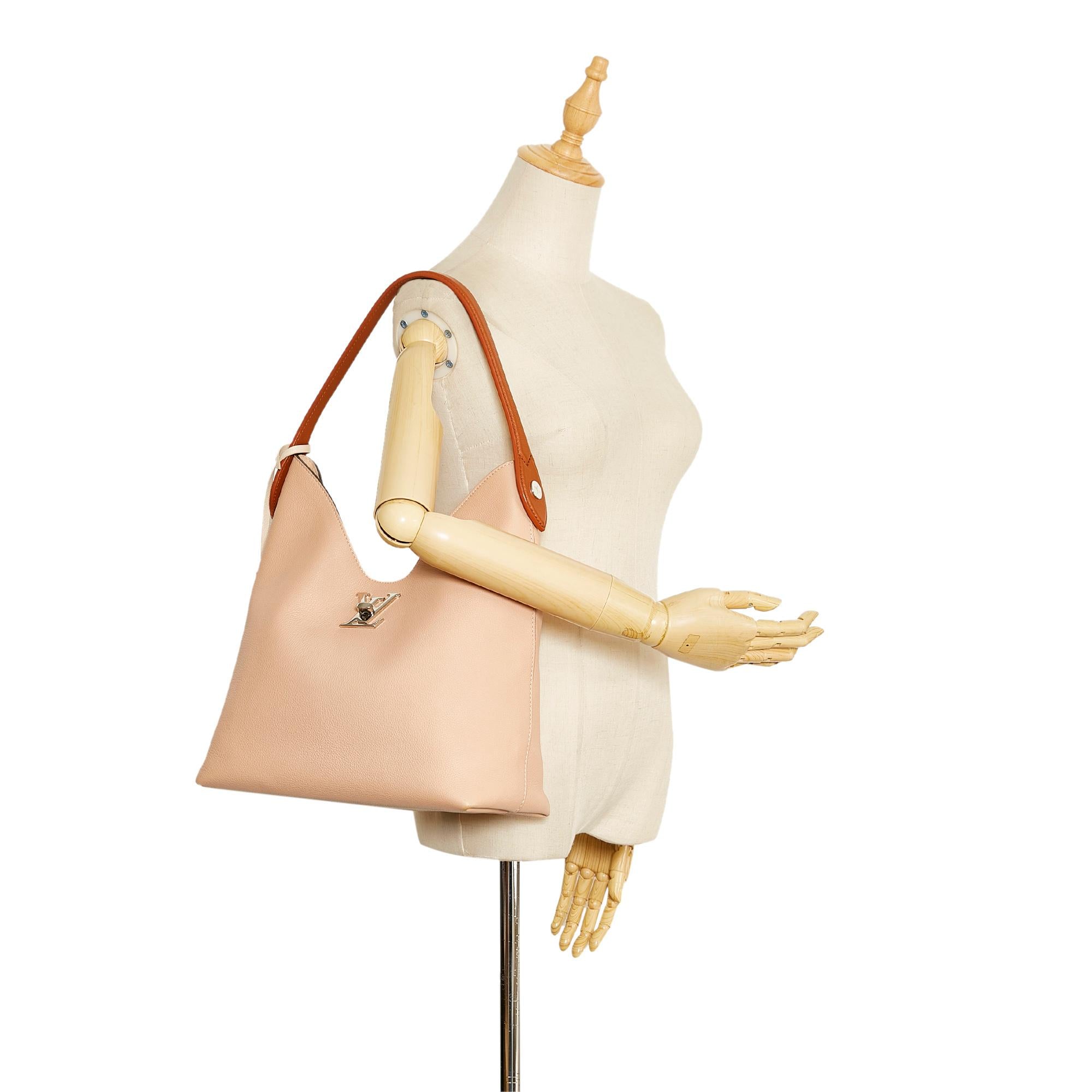 Louis Vuitton Lockme Hobo (SHG-gCSg3x)