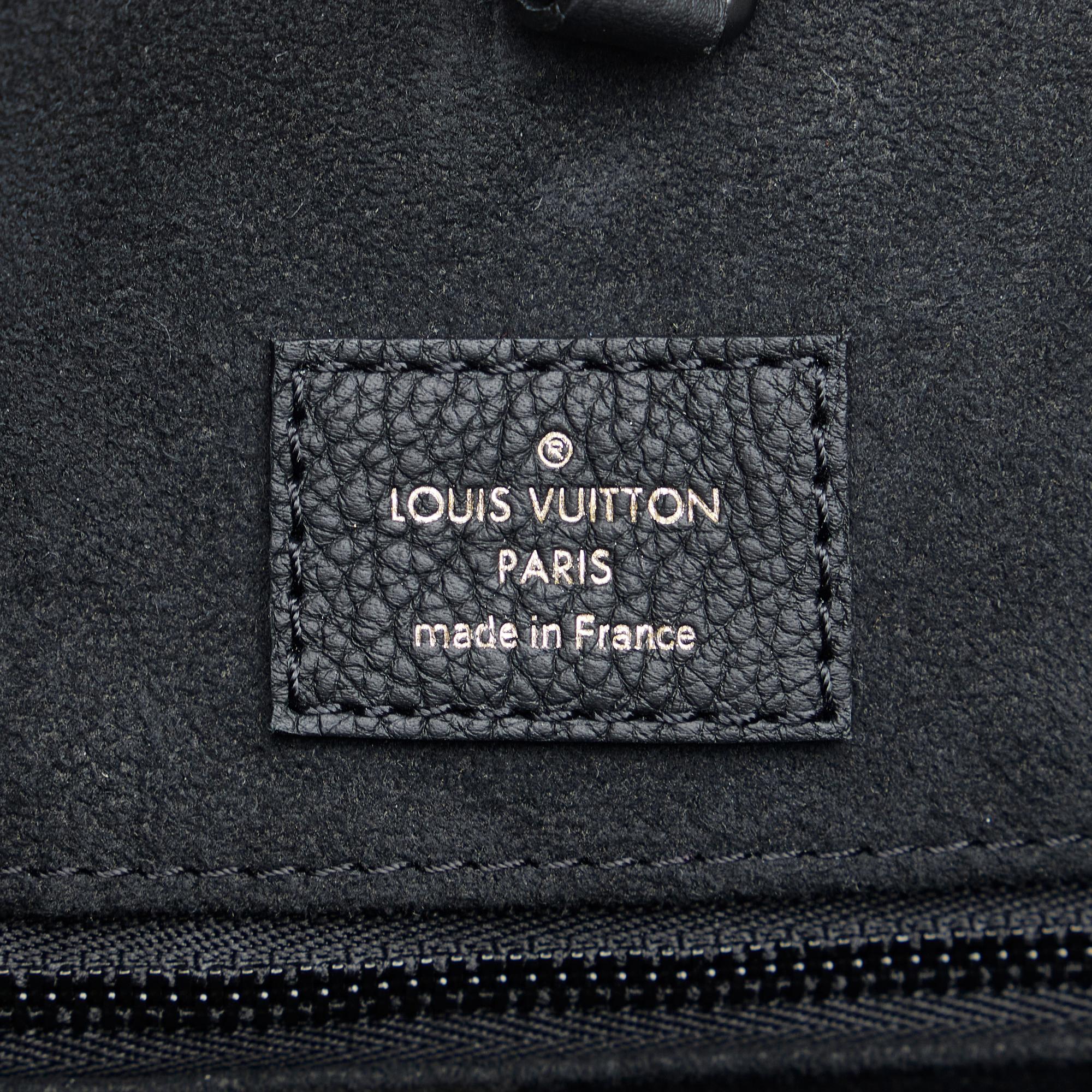 Louis Vuitton Lockme Tote PM (SHG-pHoM2P)