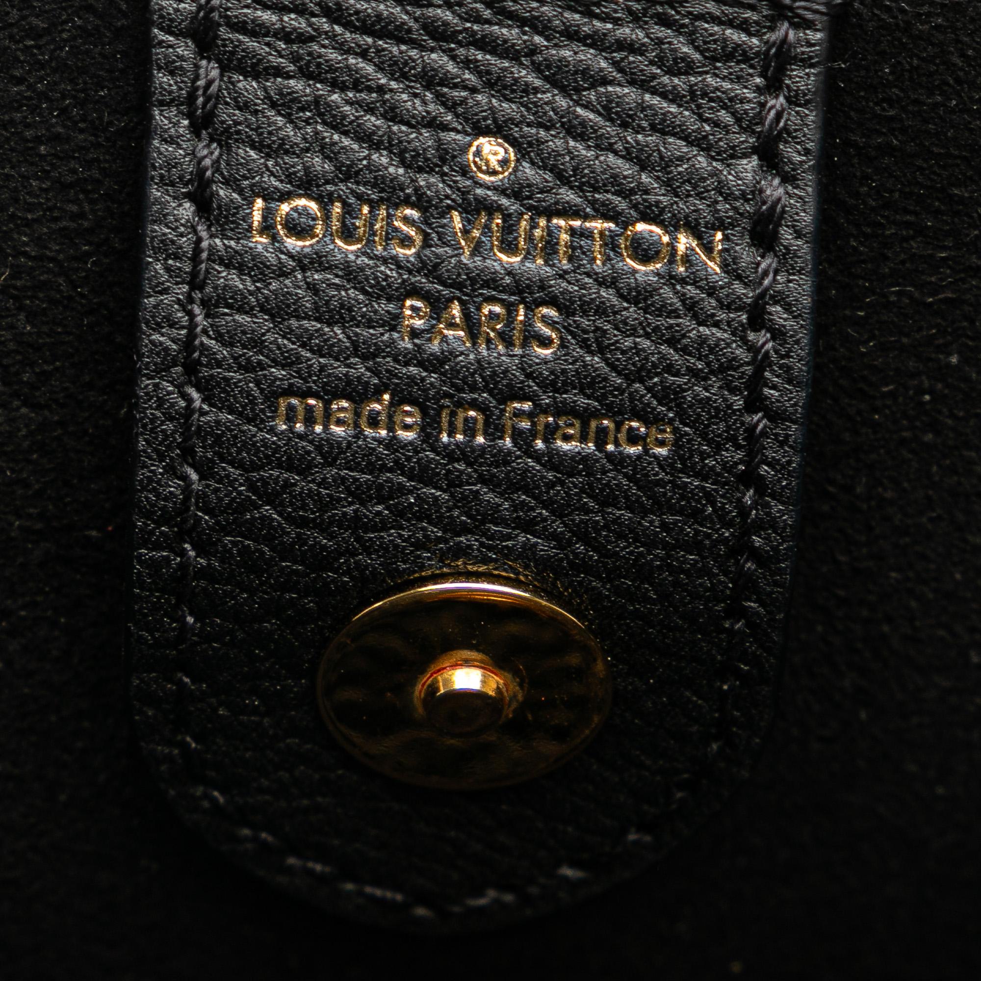 Louis Vuitton Lockmeto (SHG-UaWL4w)