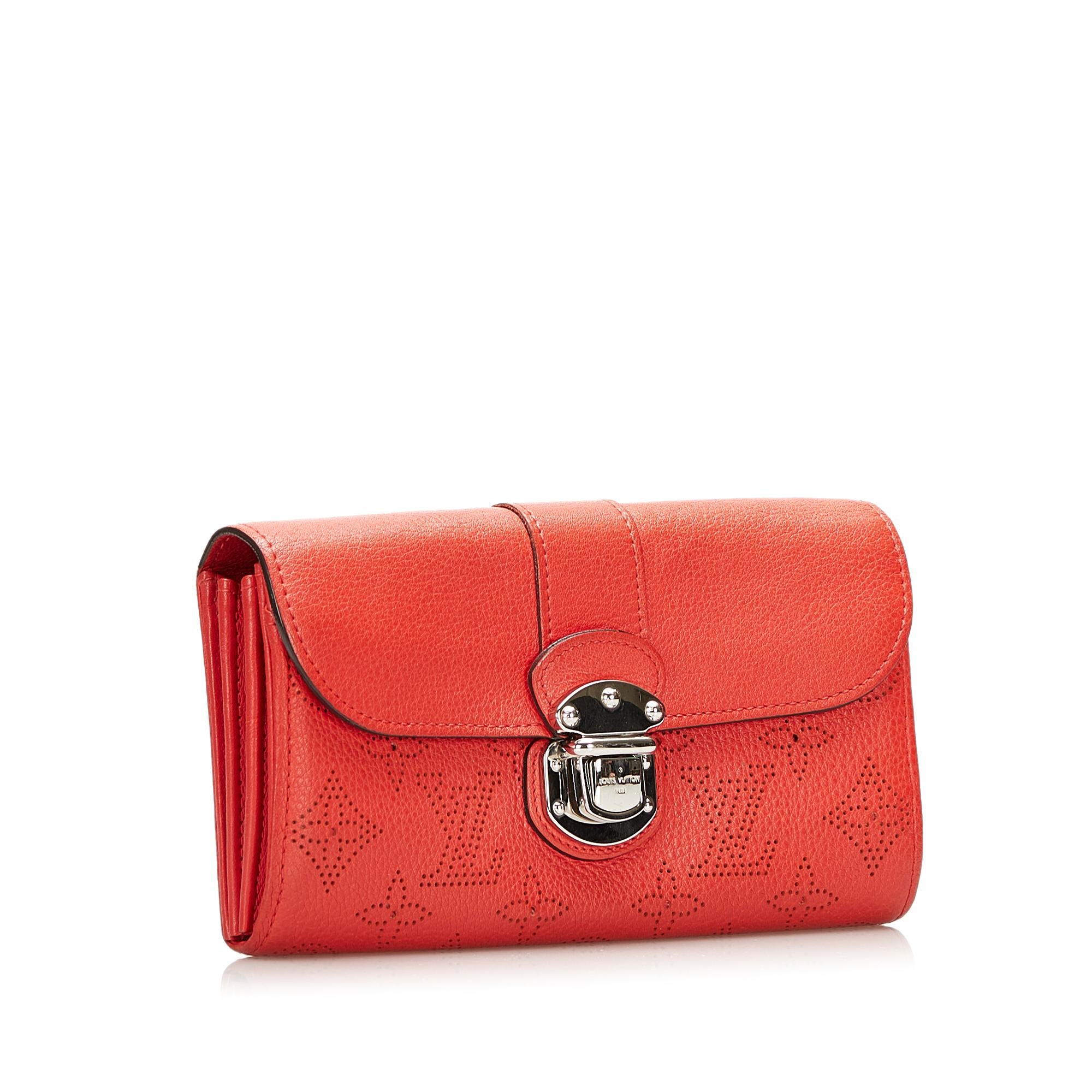 Louis Vuitton Mahina Iris Wallet (SHG-35655)
