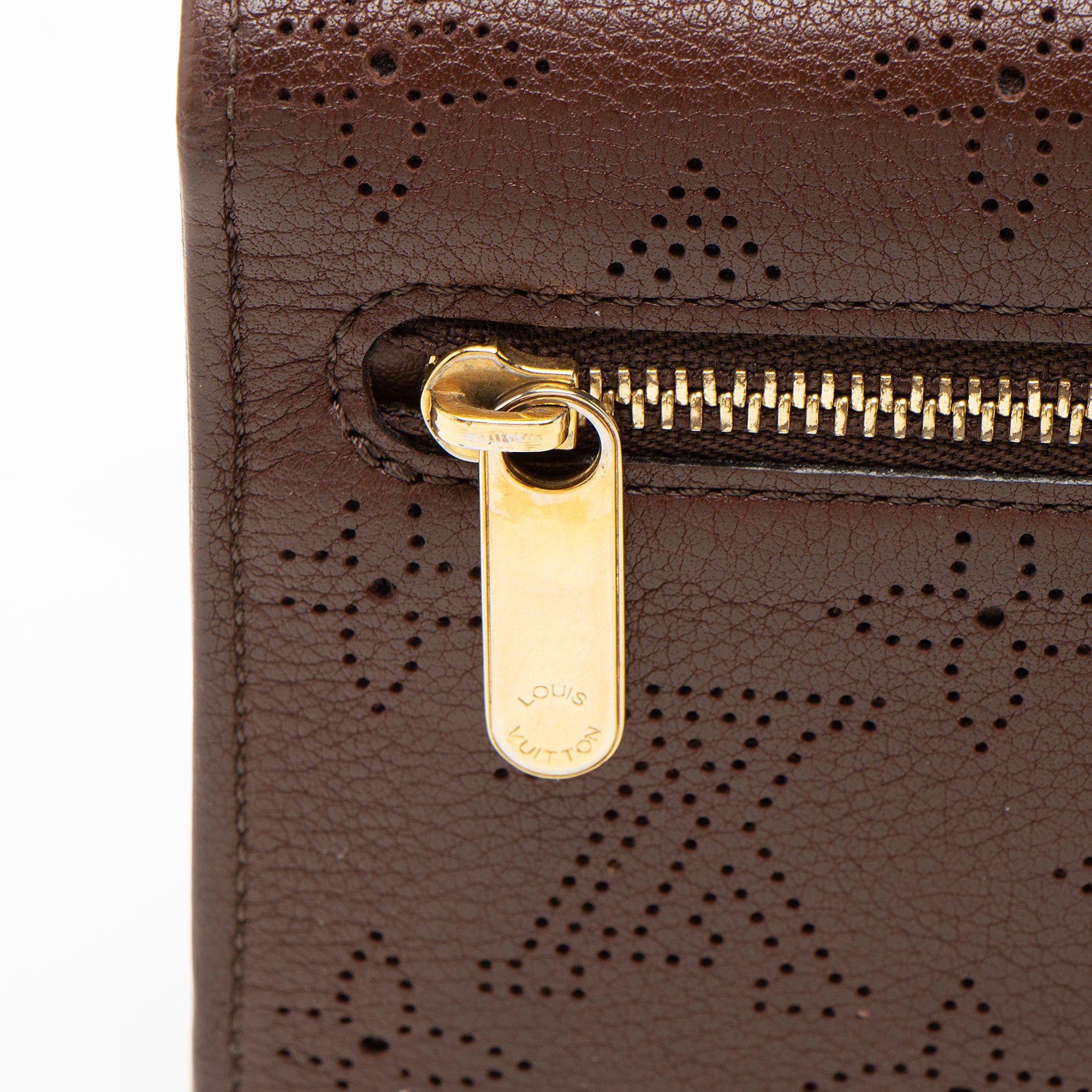 Louis Vuitton Mahina Leather Amelia Wallet