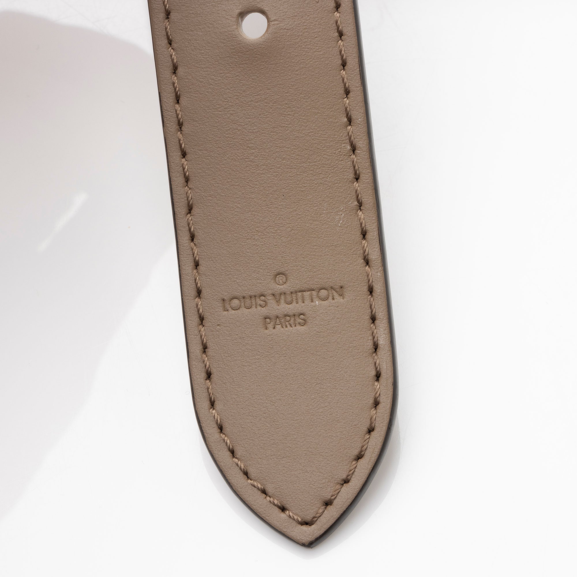 Louis Vuitton Mahina Leather Beaubourg MM Hobo (SHF-MAmhQi)