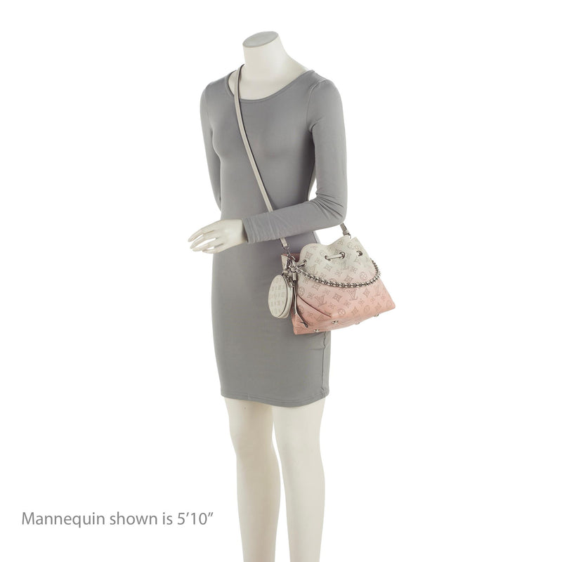 Louis Vuitton LV Bella handbag new Grey Leather ref.238262 - Joli Closet