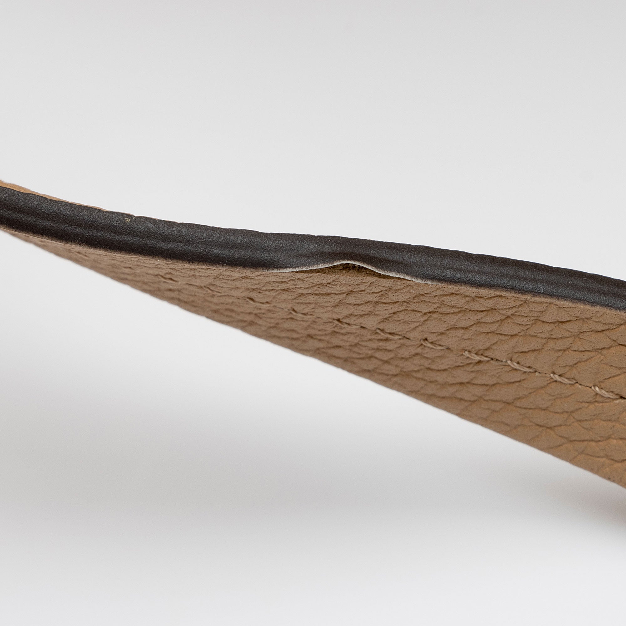 Louis Vuitton Mahina Leather Bella Tote (SHF-pGCMeu)