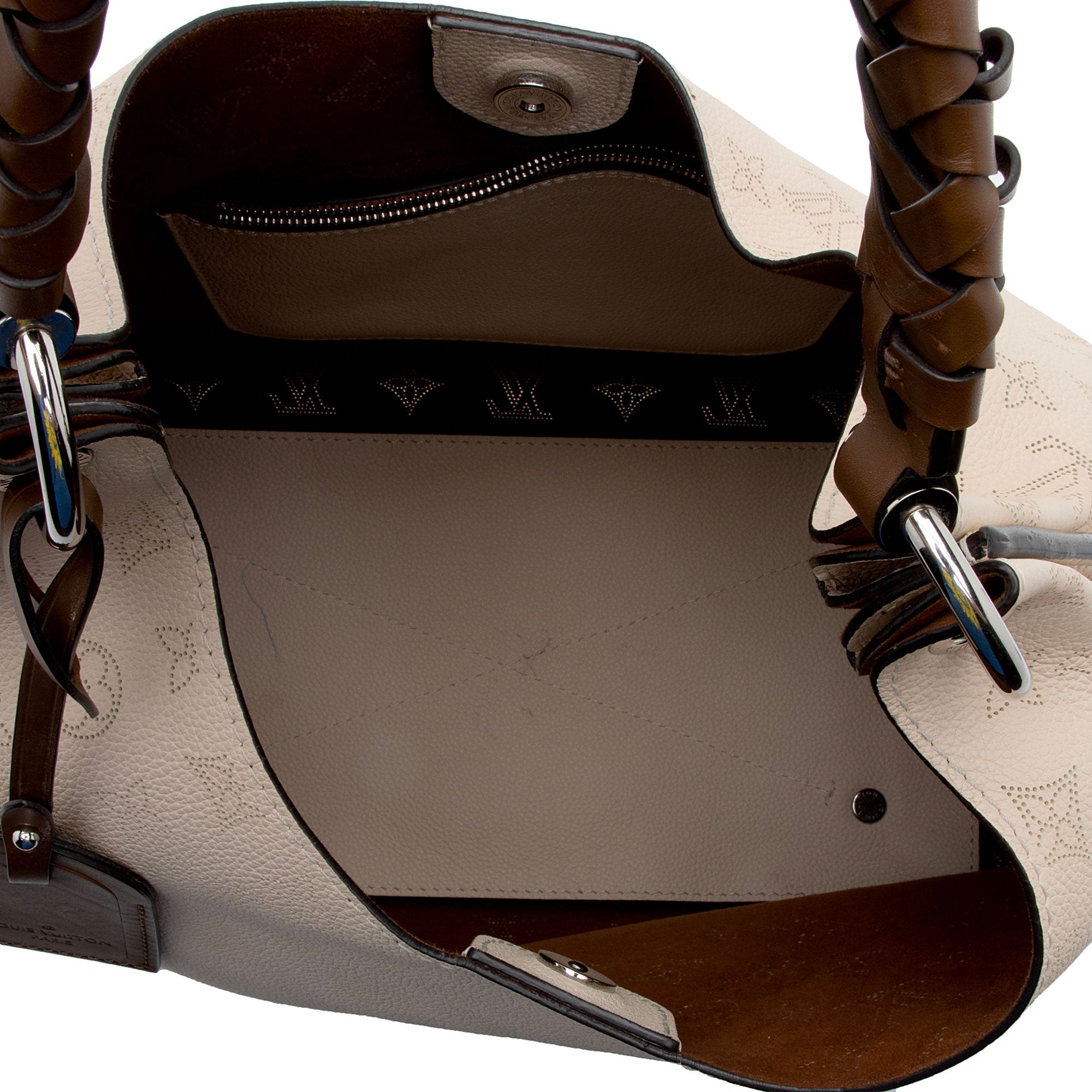 Louis Vuitton Mahina Leather Carmel Hobo (SHF-I2e2sp)