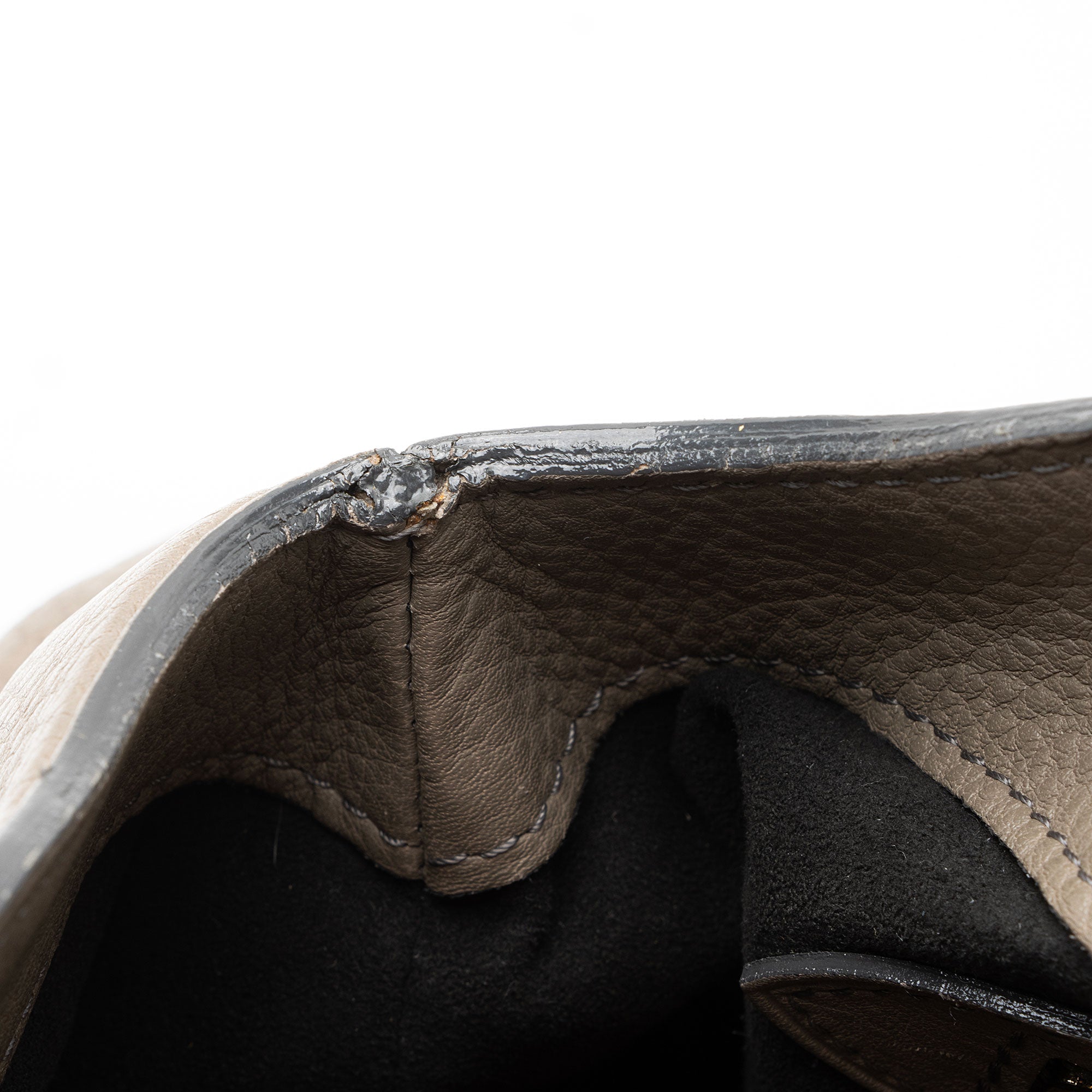 Louis Vuitton Mahina Leather Cirrus PM Satchel