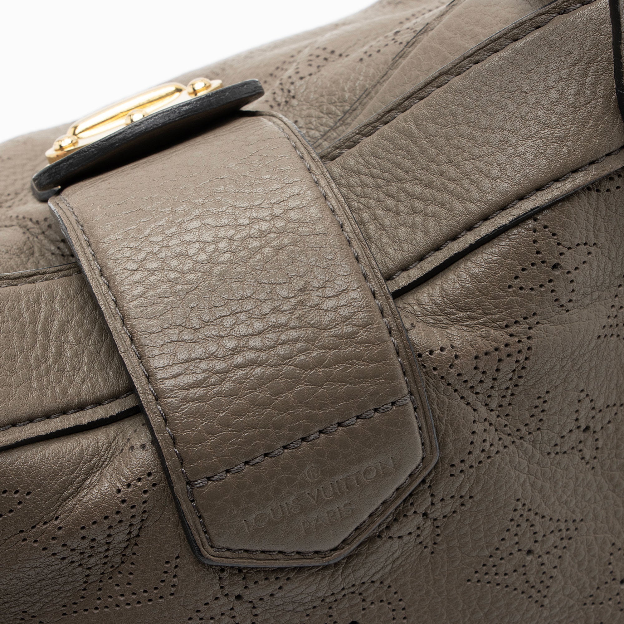 Louis Vuitton Mahina Leather Cirrus PM Satchel