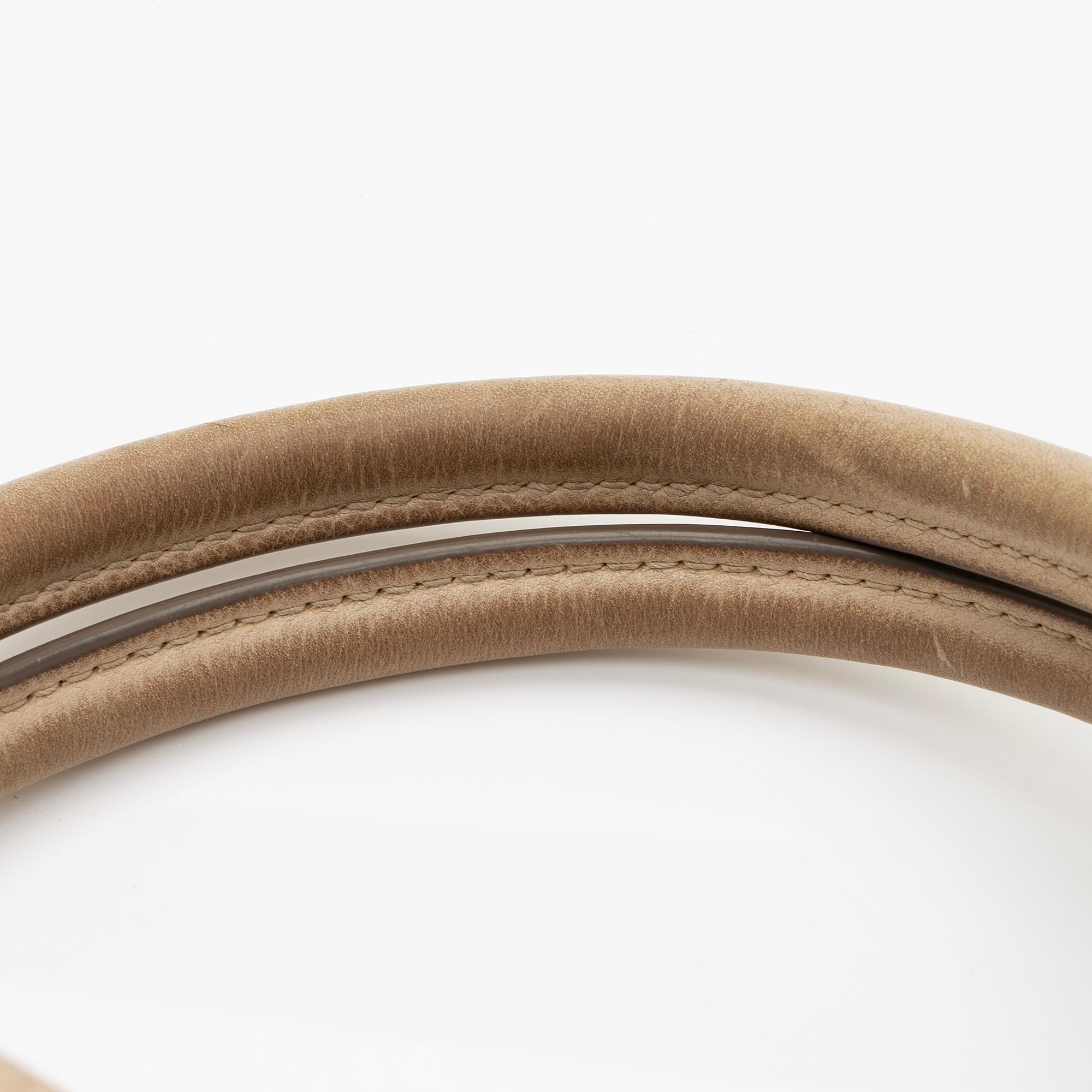 Louis Vuitton Mahina Leather L Hobo (SHF-f8hOUF)