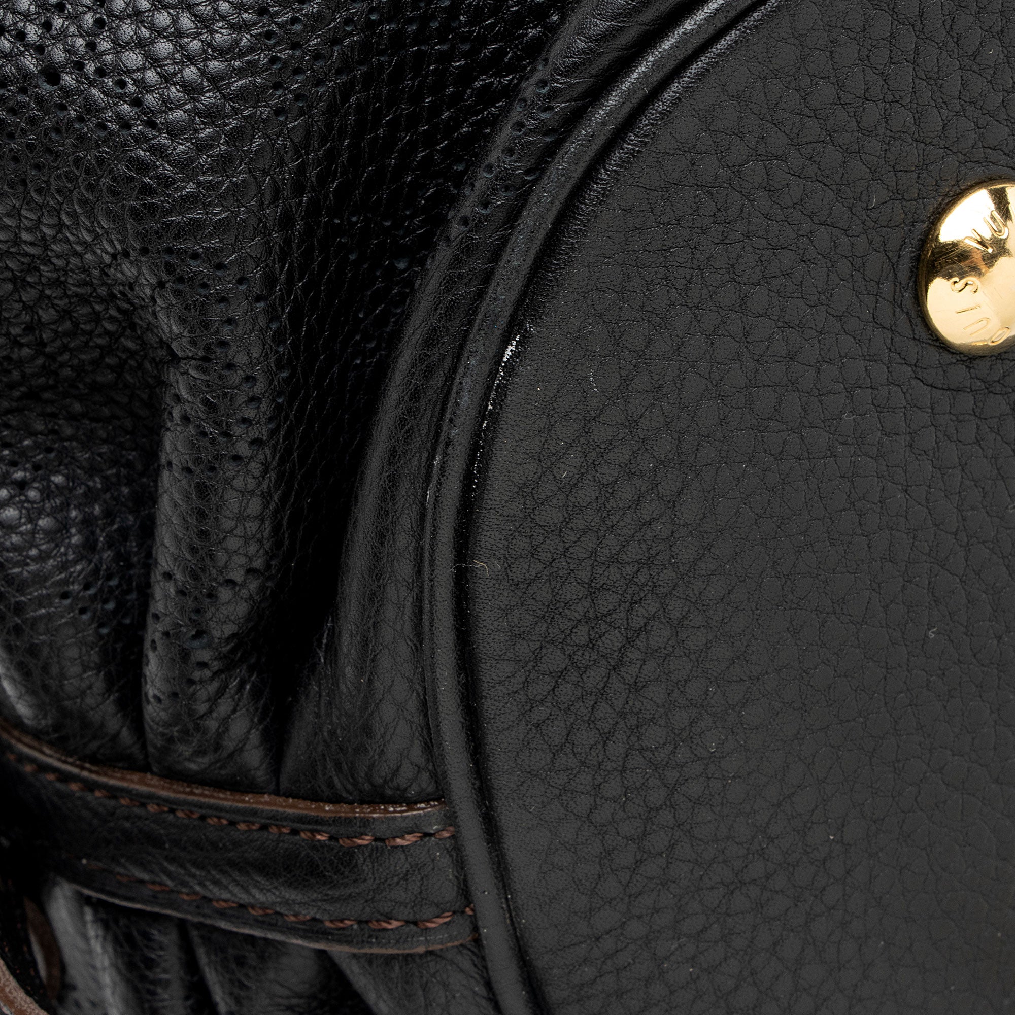 Louis Vuitton Mahina Leather L Hobo