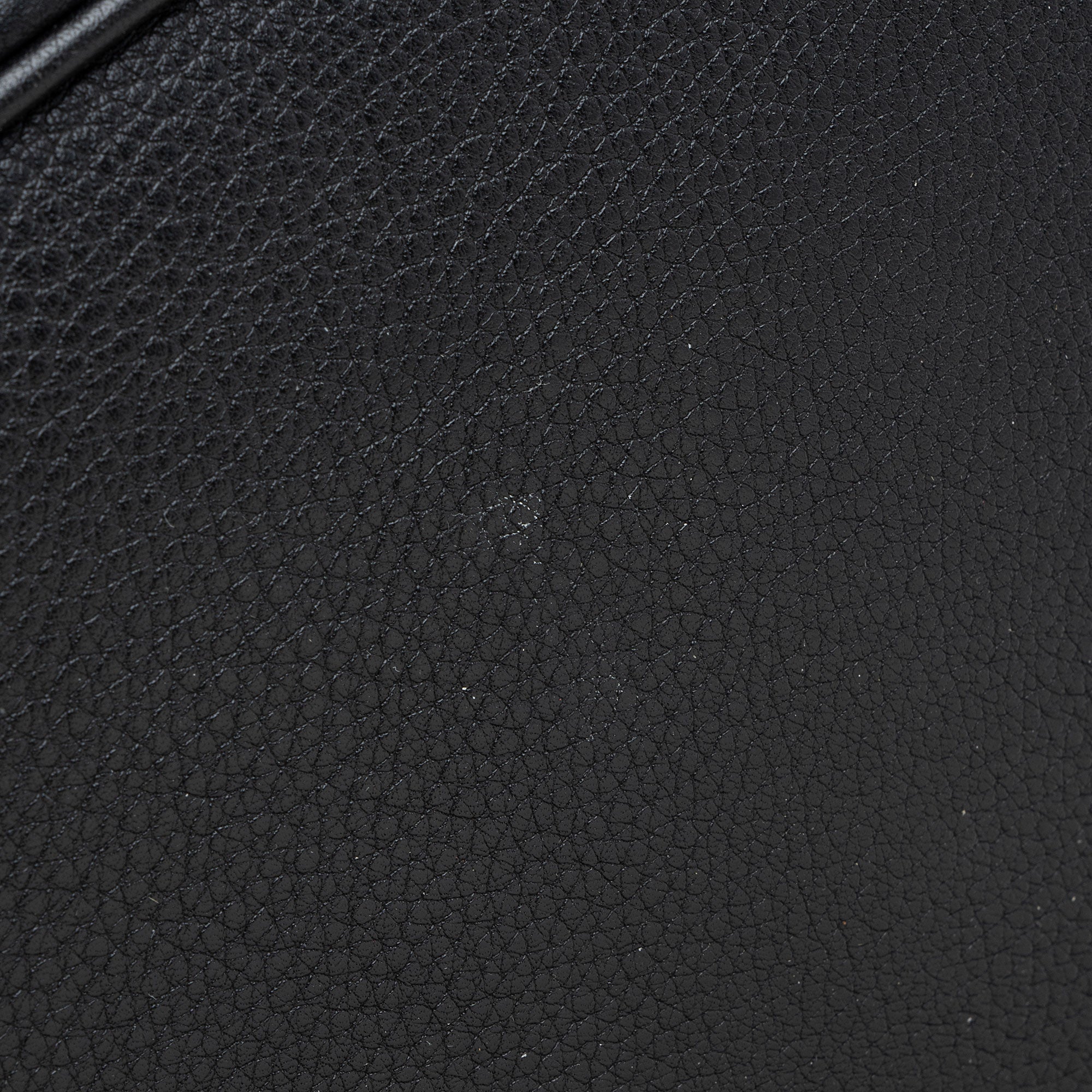 Louis Vuitton Mahina Leather L Hobo