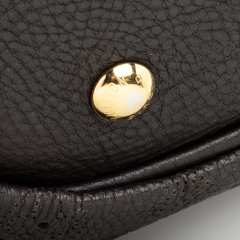 Louis Vuitton Mahina Leather XS Shoulder Bag (SHF-19109)