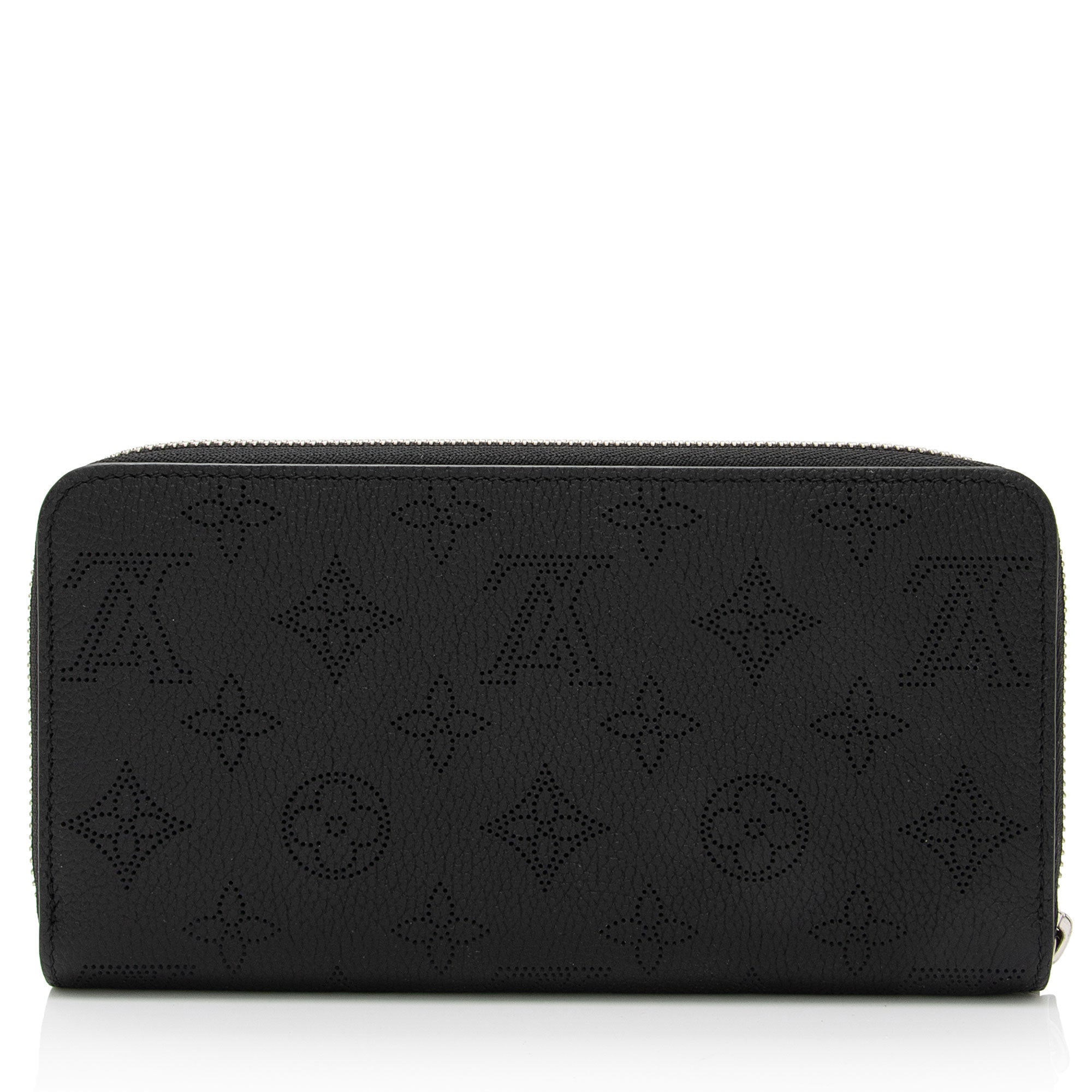 Louis Vuitton Mahina Leather Zippy Wallet (SHF-kZWV9m)