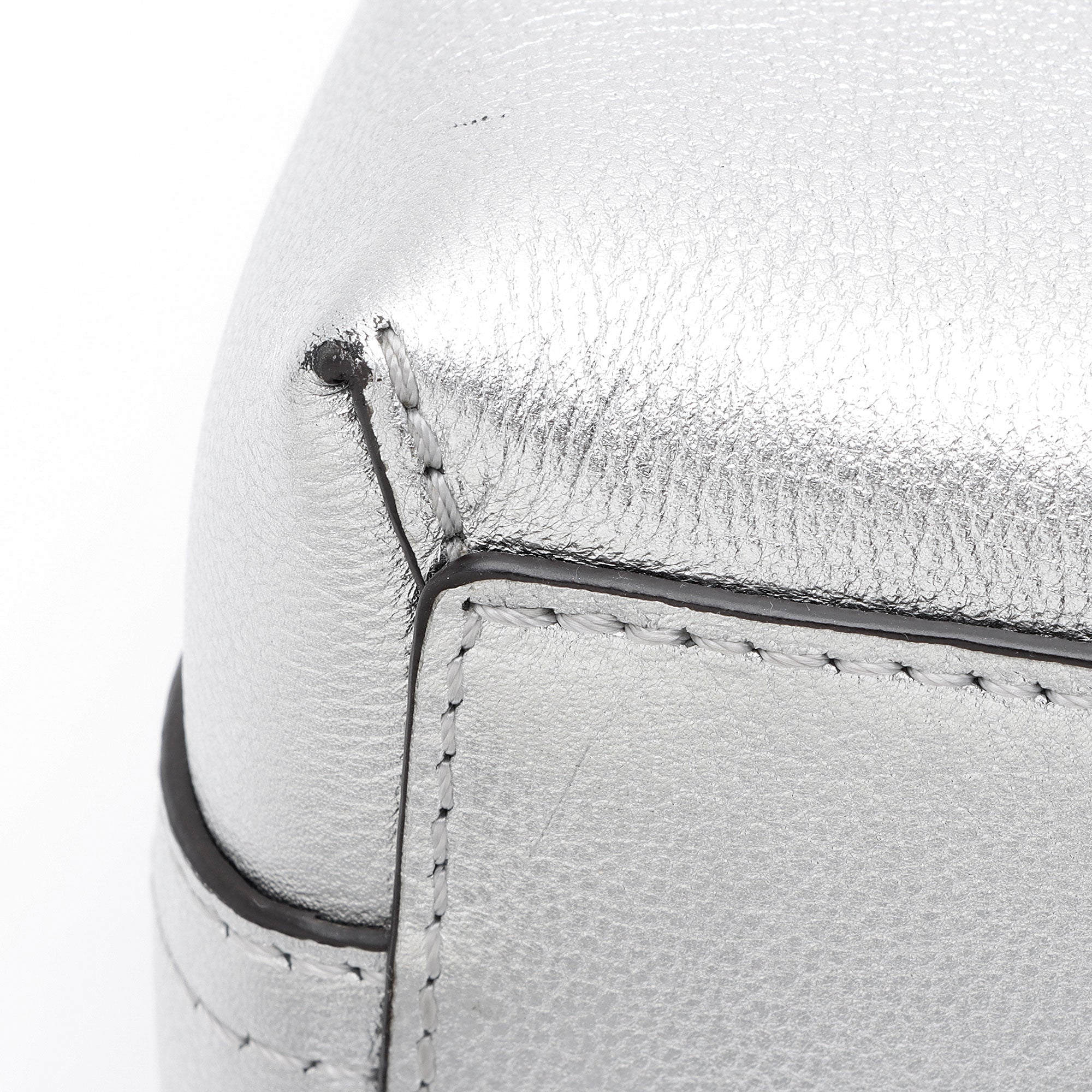 Louis Vuitton Metallic Leather Braided Very Chain Bag