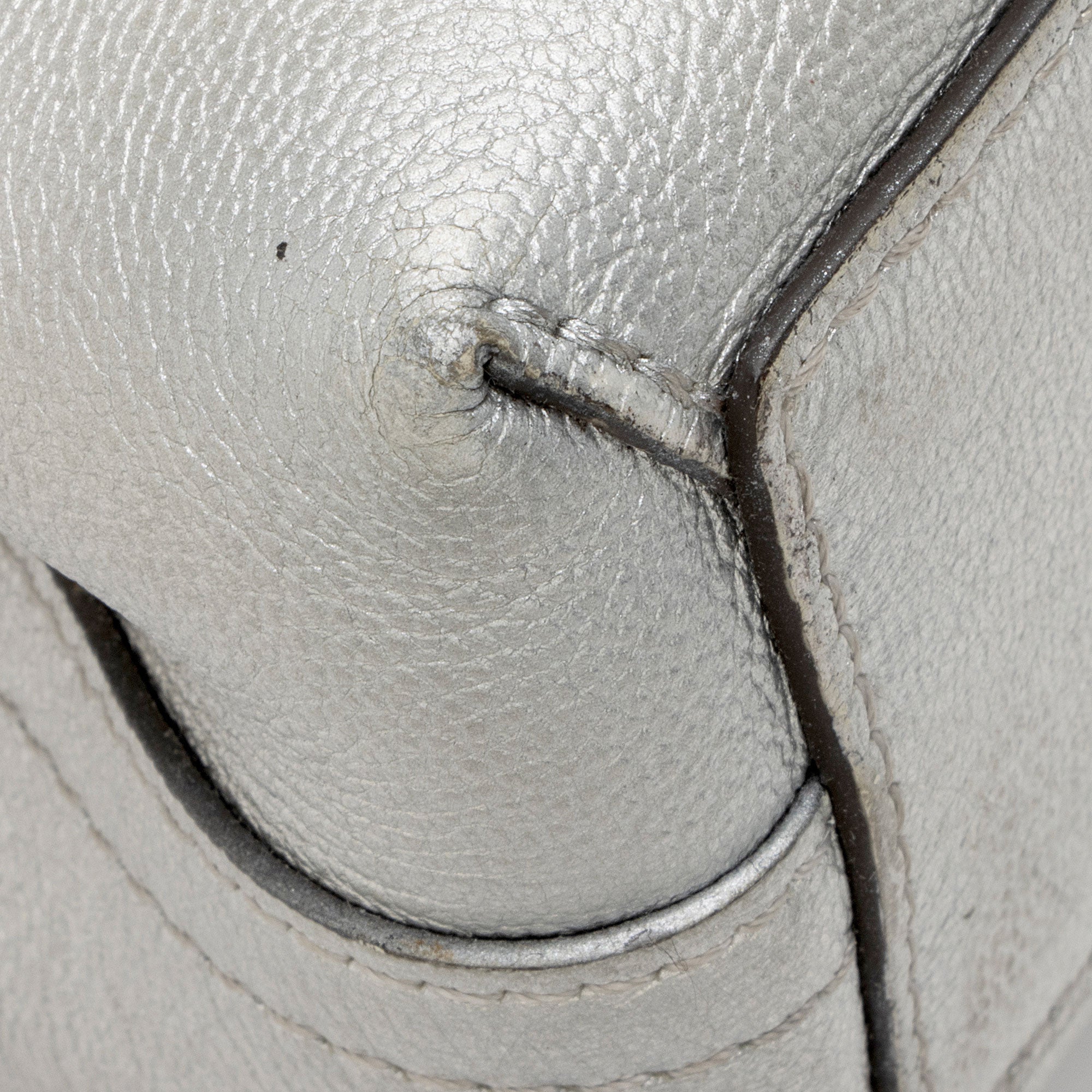 Louis Vuitton Metallic Leather Braided Very Chain Bag (SHF-s7snVl)