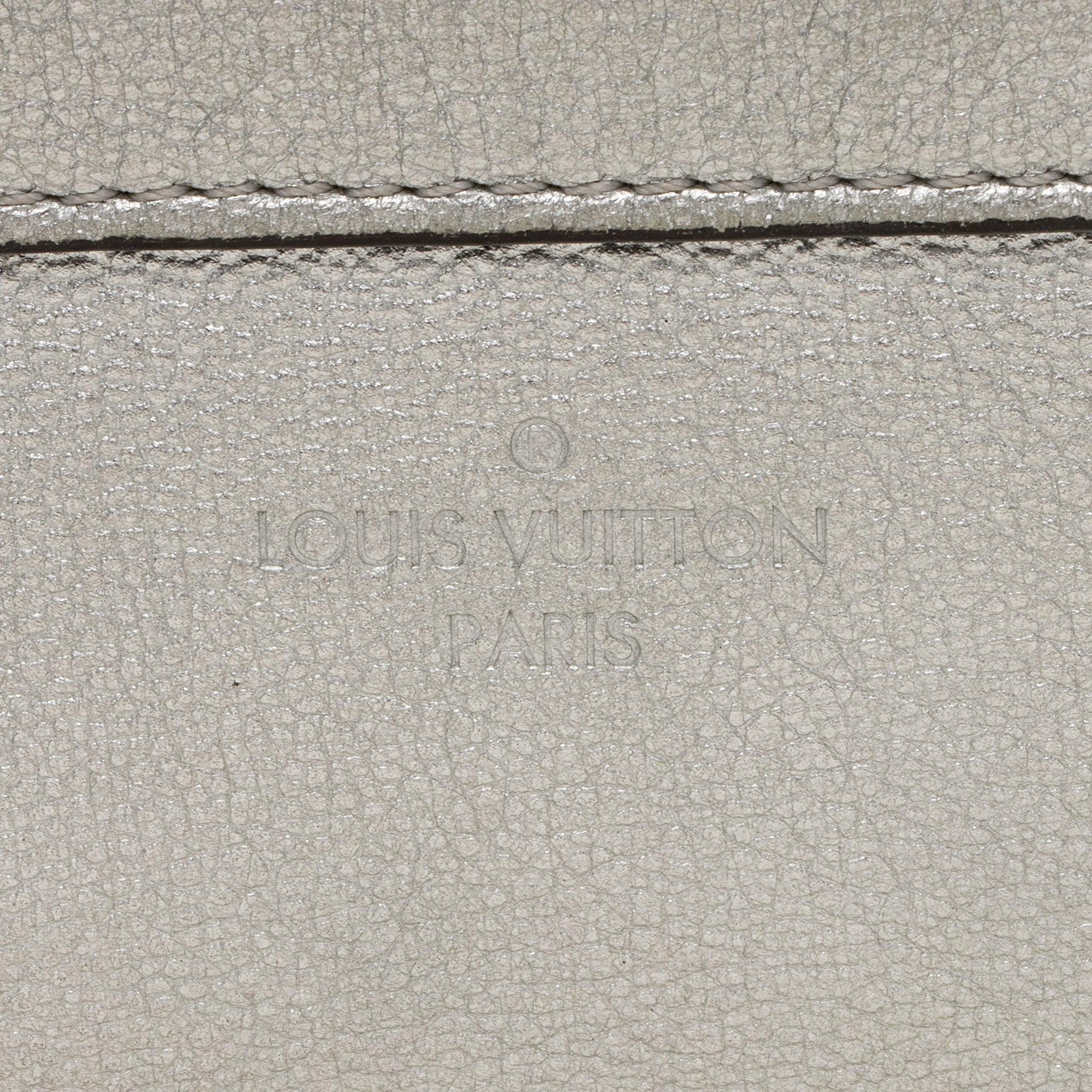 Louis Vuitton Metallic Leather Braided Very Chain Bag (SHF-s7snVl)