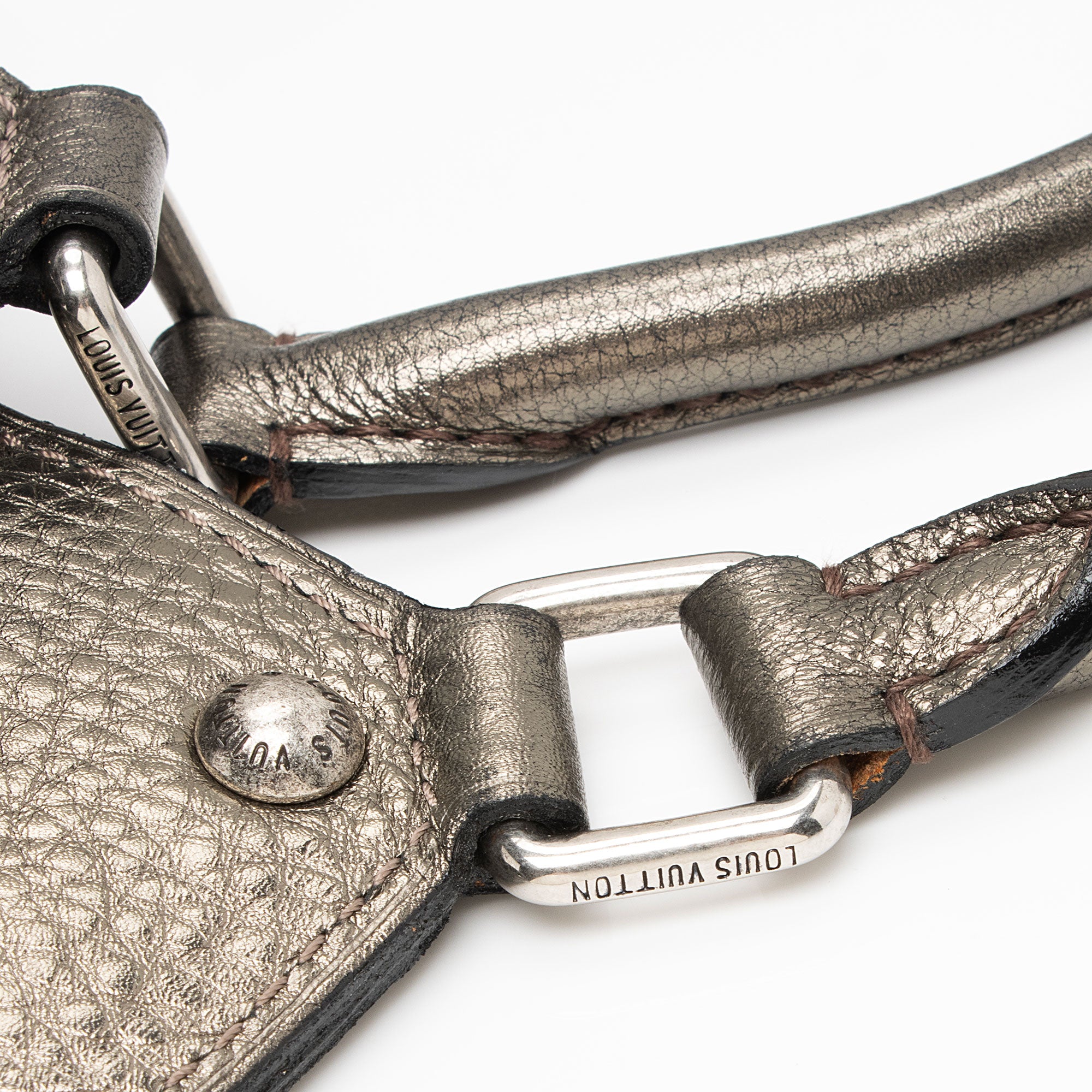 Louis Vuitton Metallic Mahina Leather XL Hobo (SHF-mvCaqy)