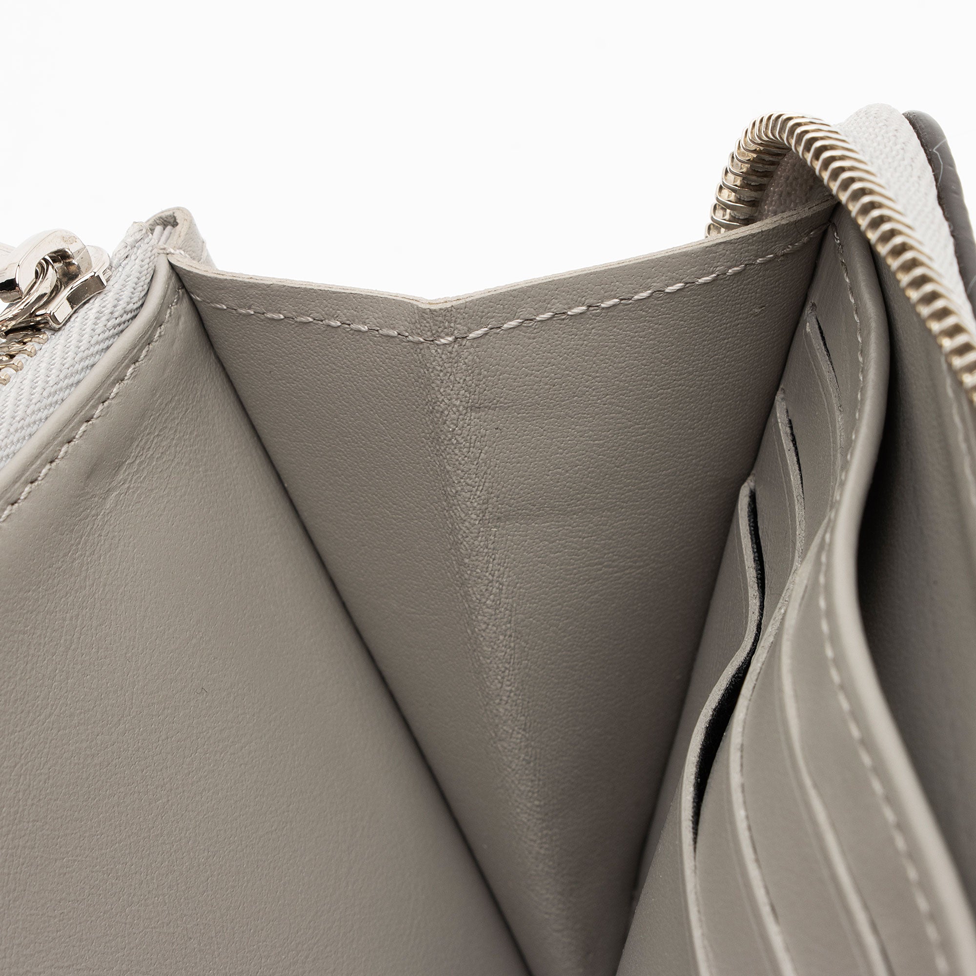Louis Vuitton Metallic Mahina Leather Zippy Wallet