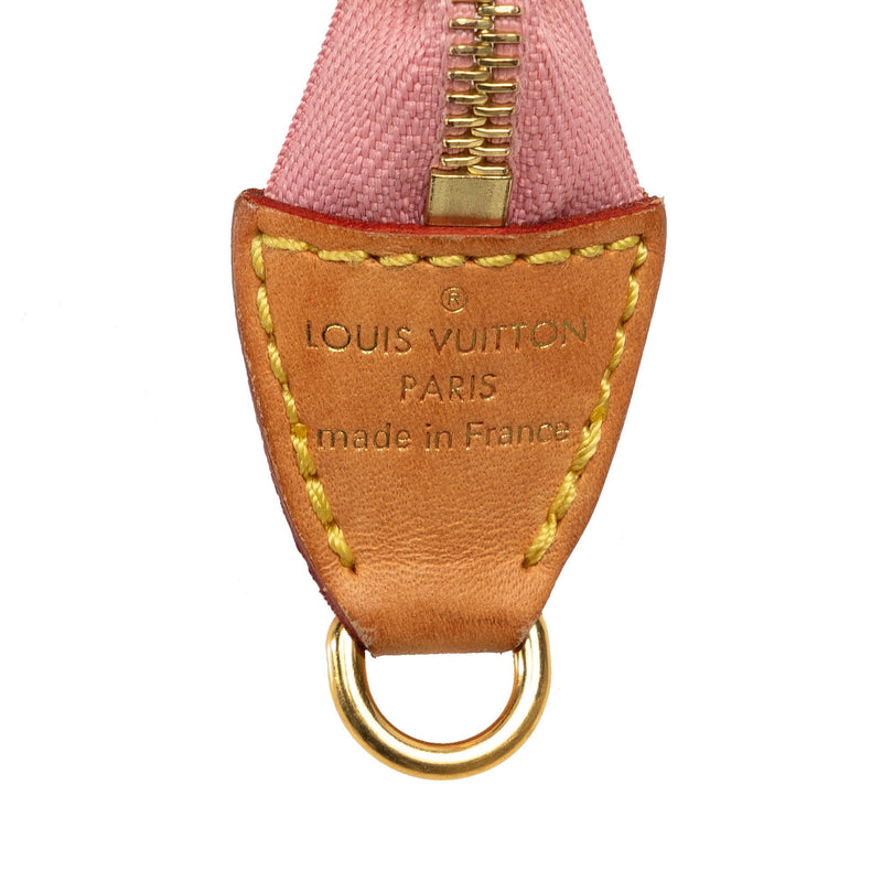 Louis Vuitton Micro Monogram Jacquard Denim Pochette Accessoires (SHG-K6RS0z)