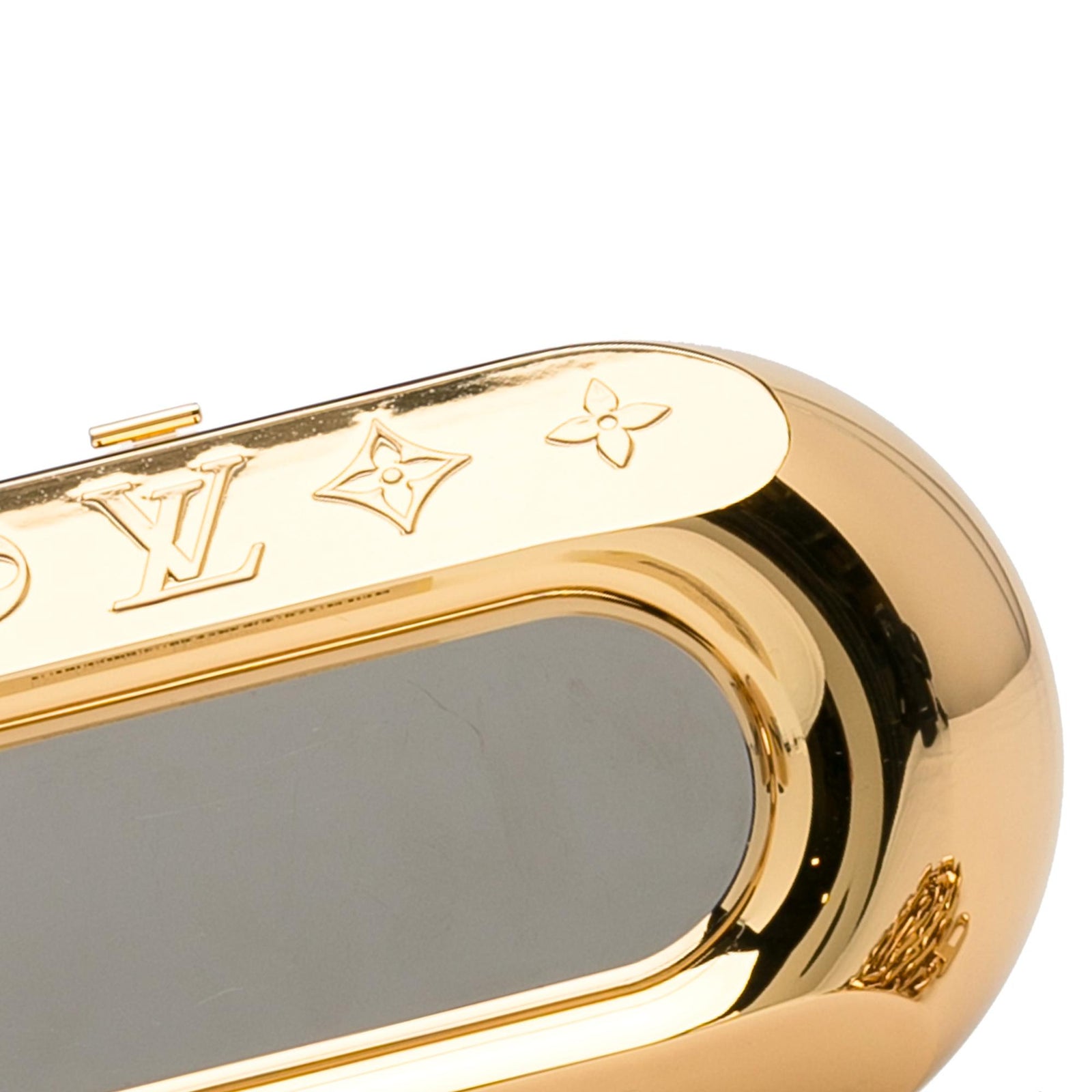 Louis-Vuitton-Minaudiere-Shell 